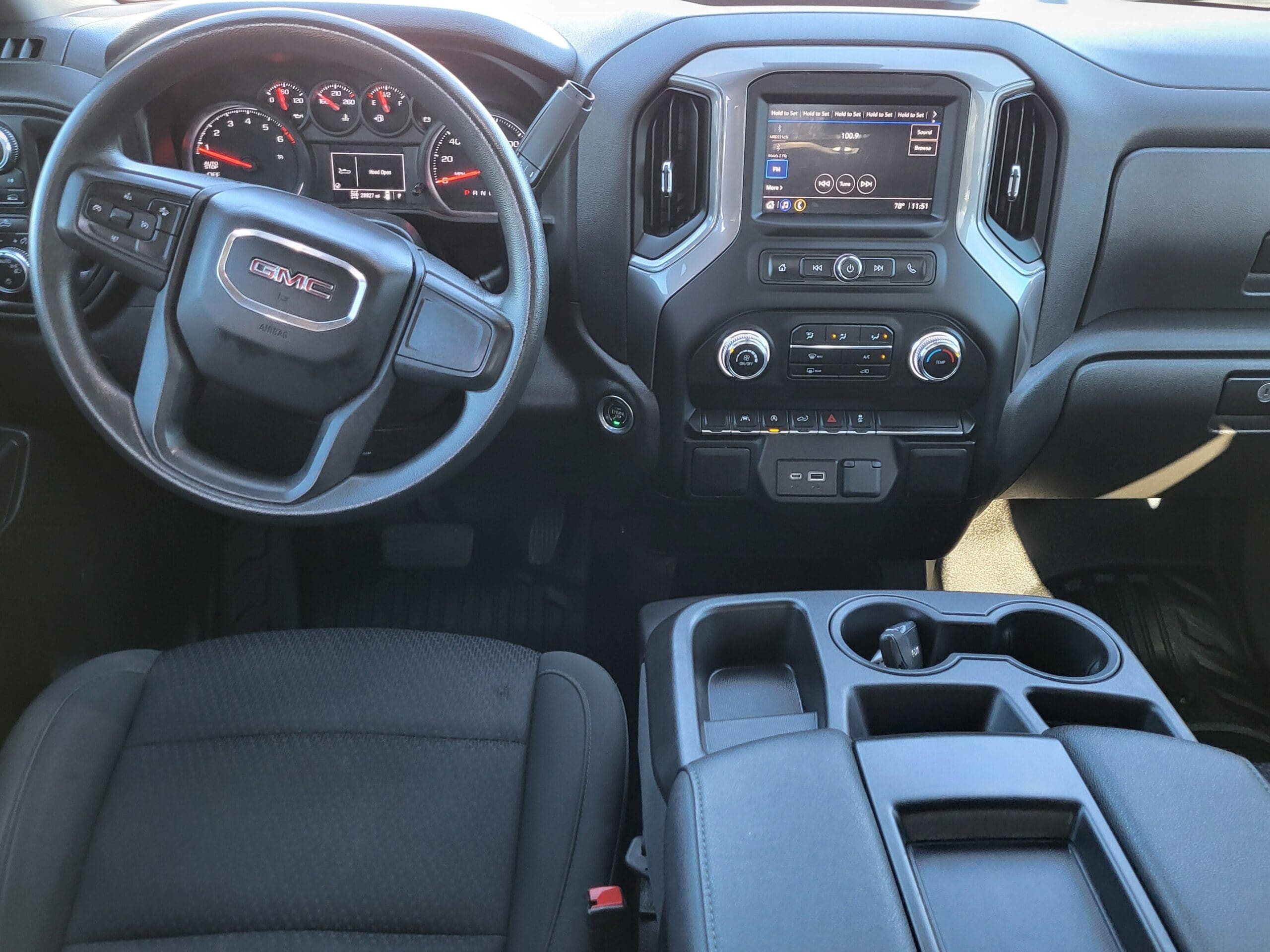 2023 GMC Sierra 1500 - Image 9