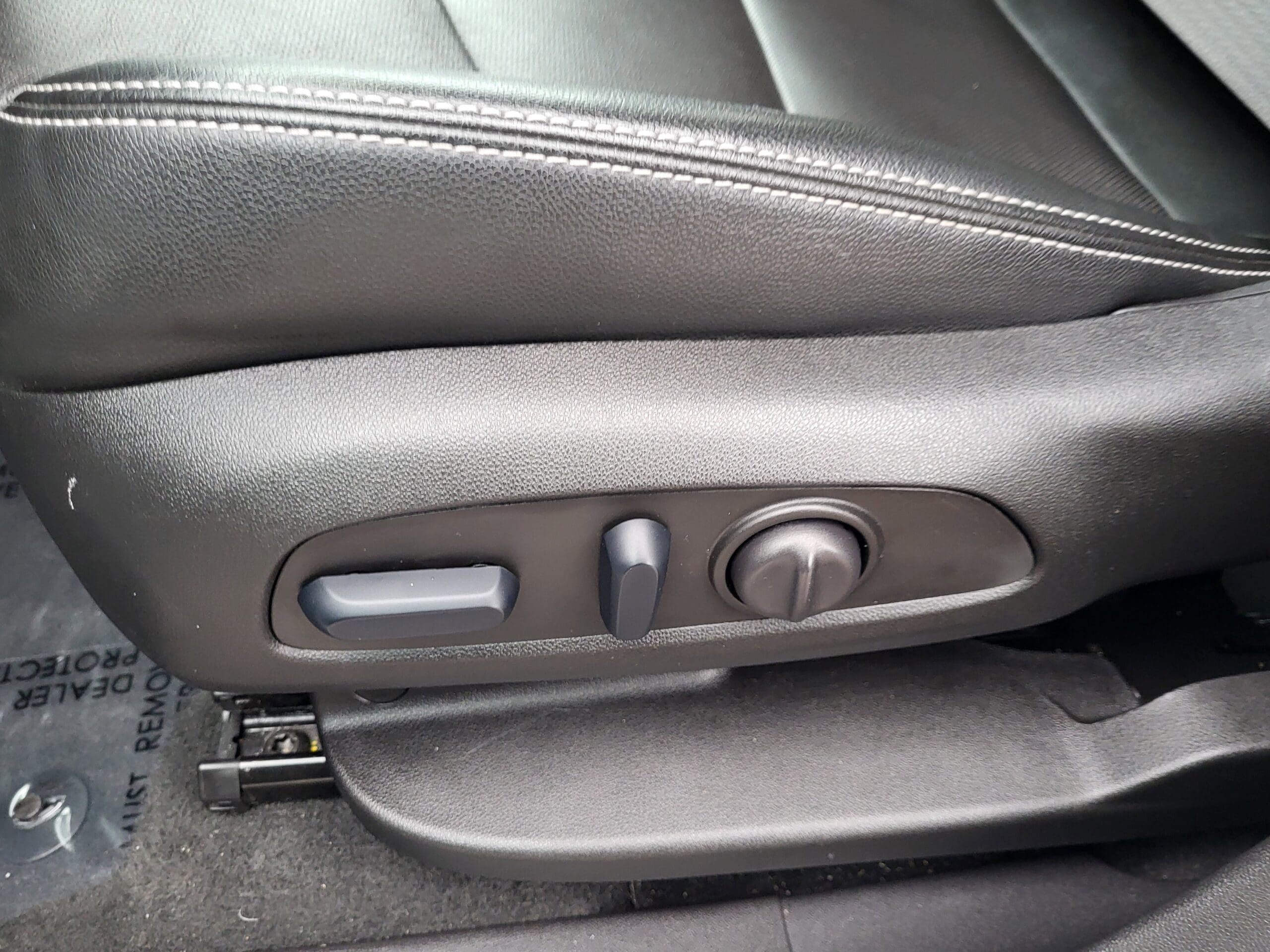 2024 GMC Terrain - Image 7