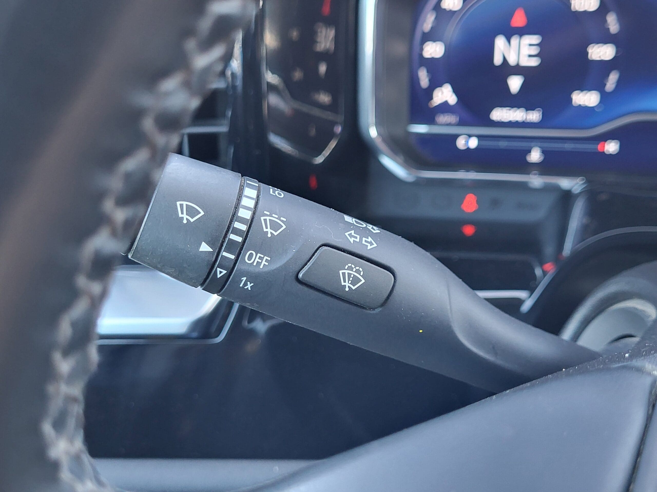 2024 Chevrolet Silverado 3500HD - Image 28