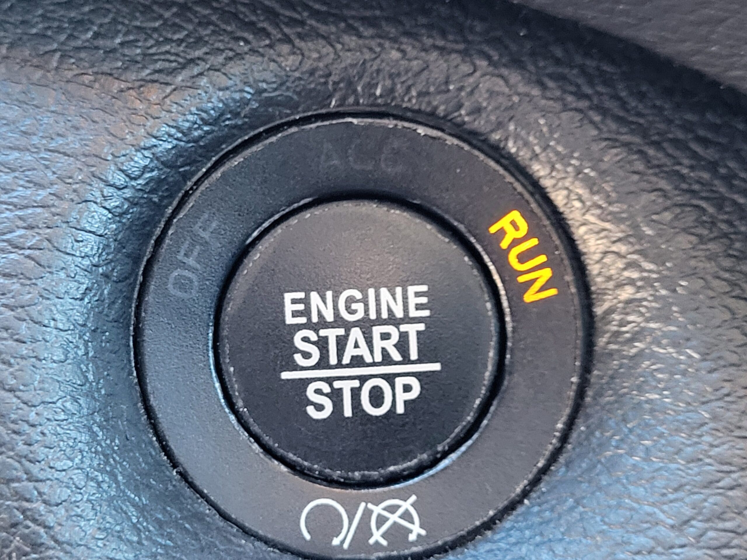 2022 Jeep Cherokee - Image 29