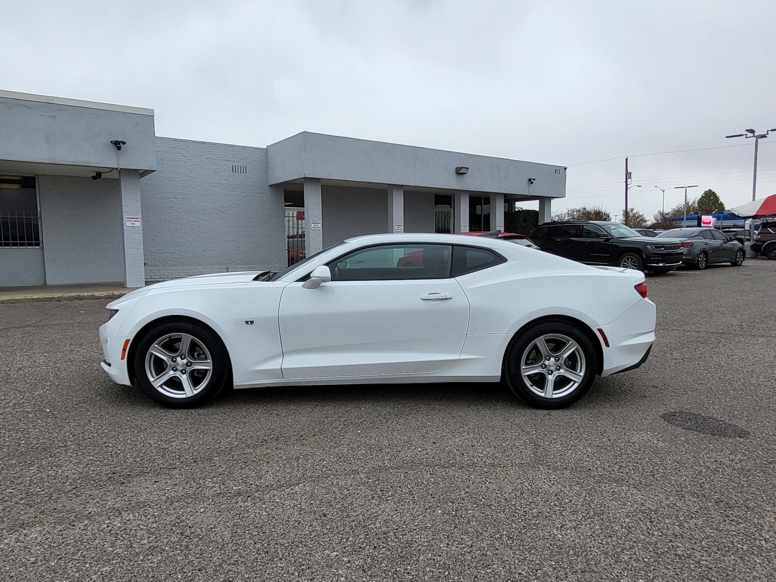 2023 Chevrolet Camaro - Image 2