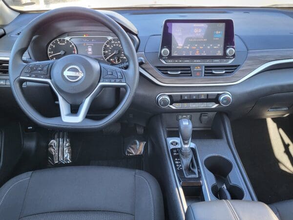 2025 Nissan Altima