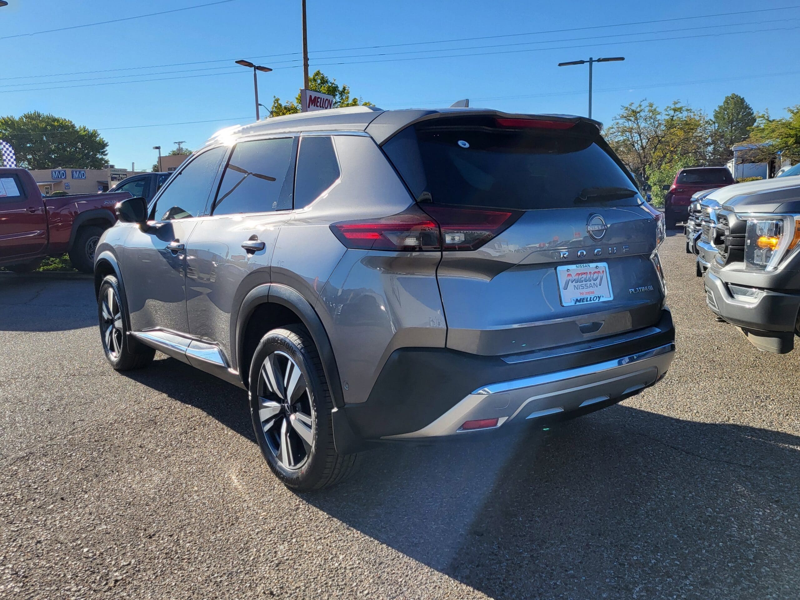 2023 Nissan Rogue - Image 3