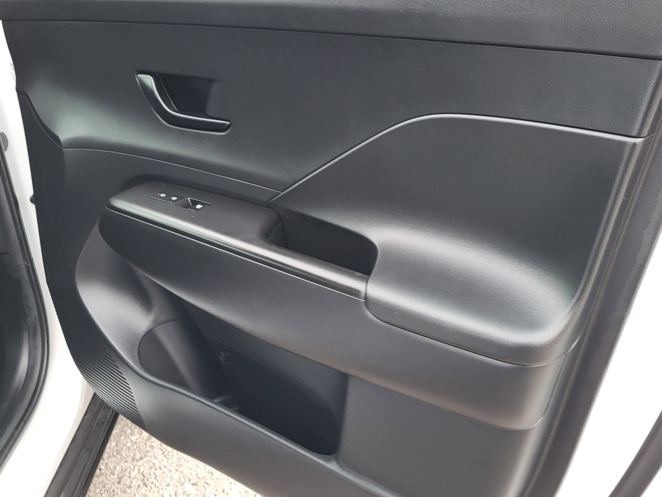 2024 Hyundai Kona - Image 16