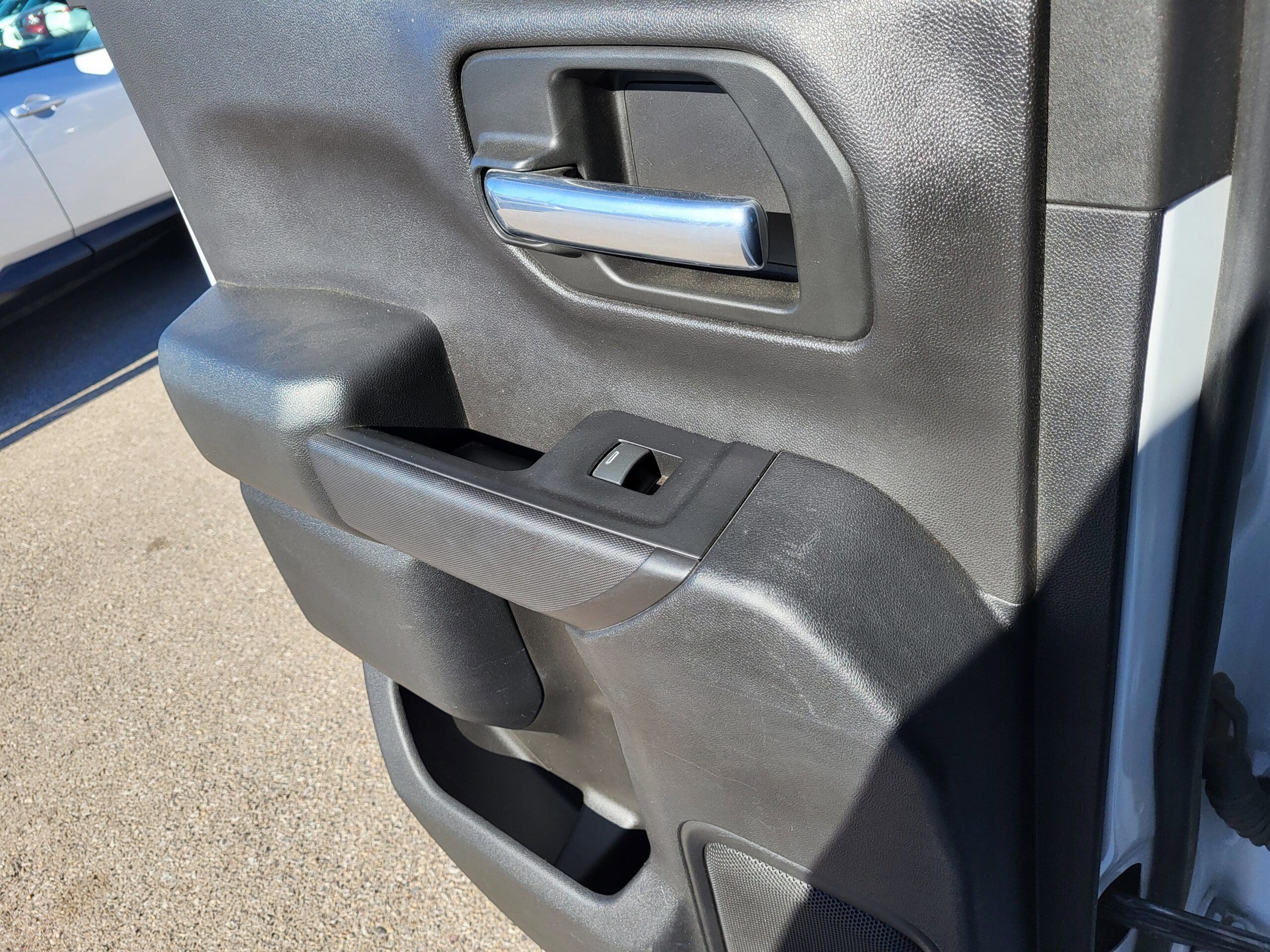 2022 Chevrolet Silverado 1500 - Image 11