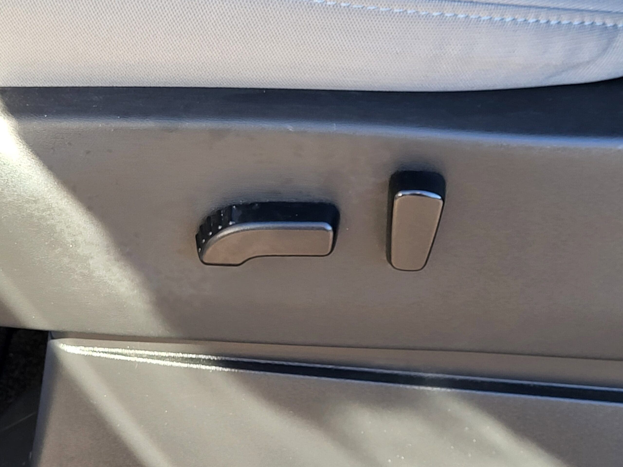 2022 Nissan Frontier - Image 7