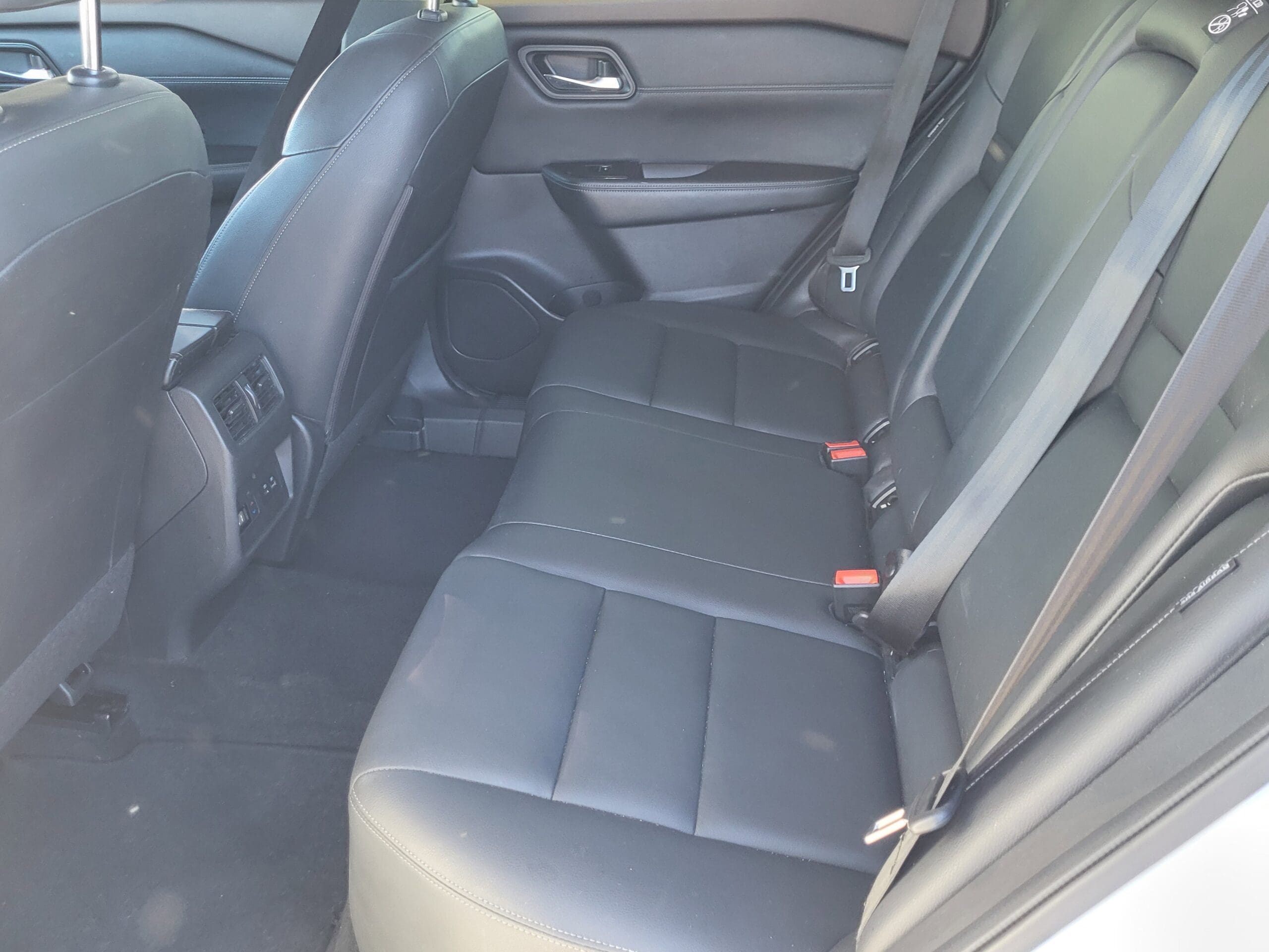 2023 Nissan Rogue - Image 9