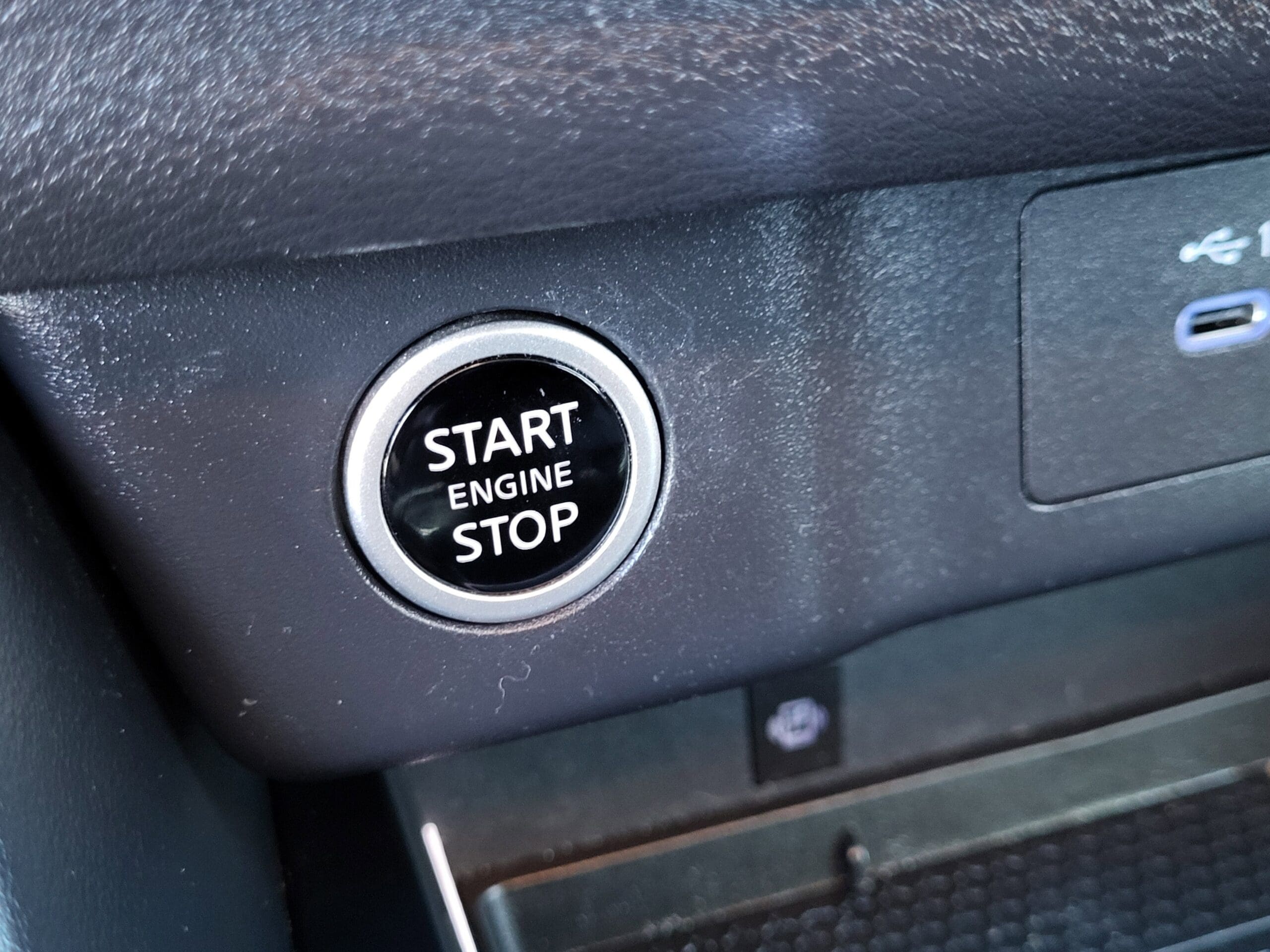 2023 Nissan Rogue - Image 27