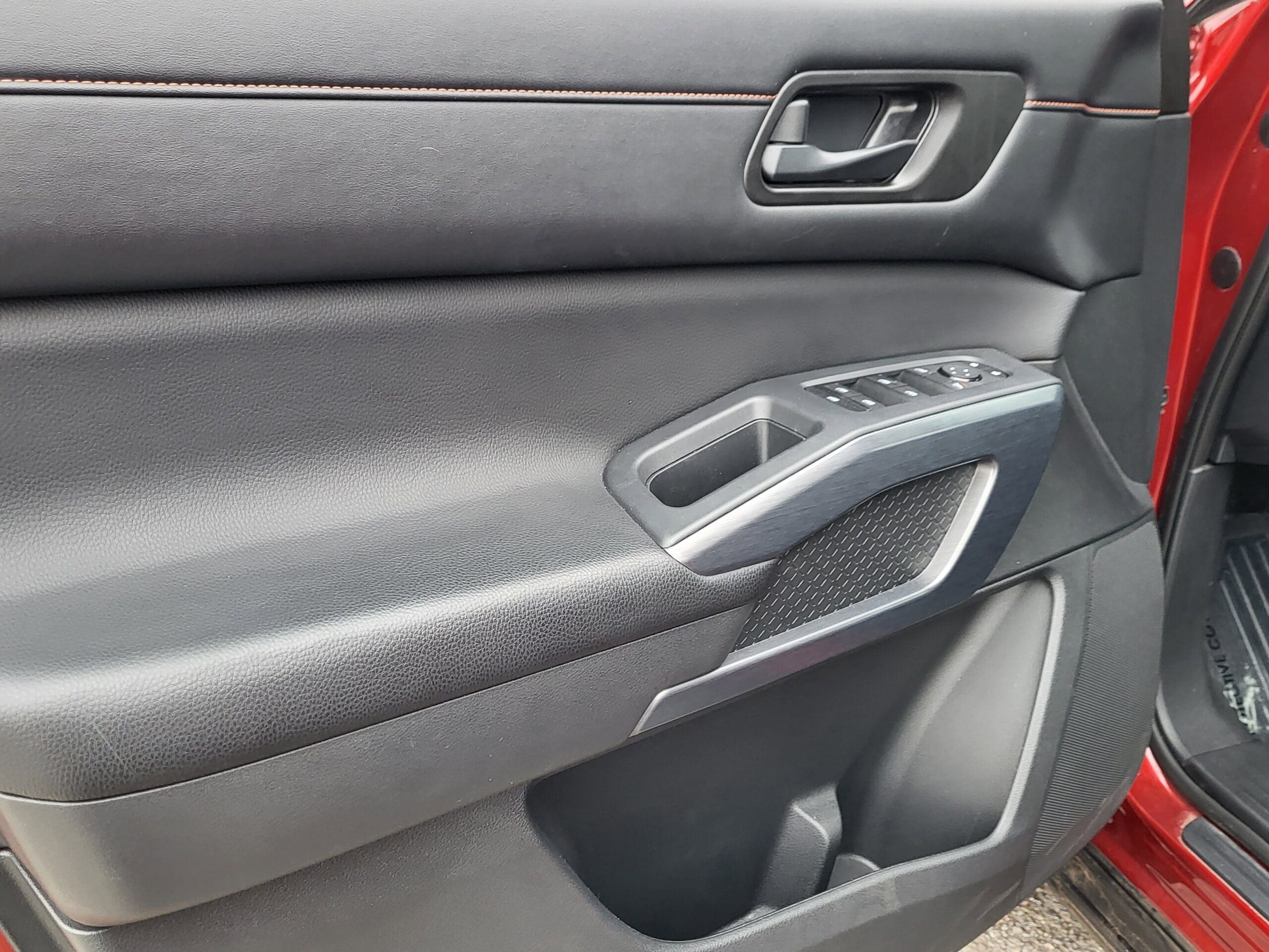 2024 Nissan Pathfinder - Image 6