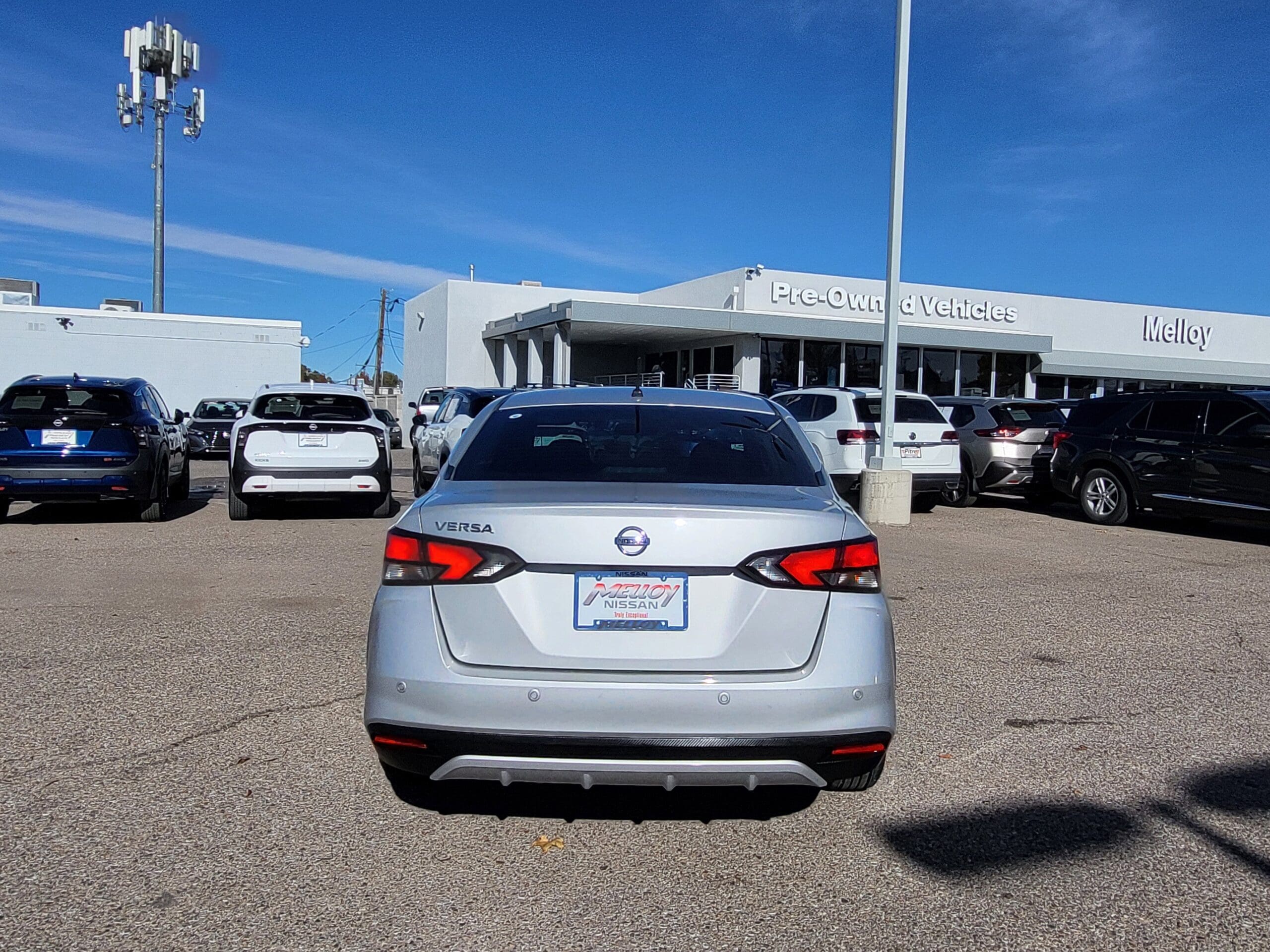2021 Nissan Versa - Image 13