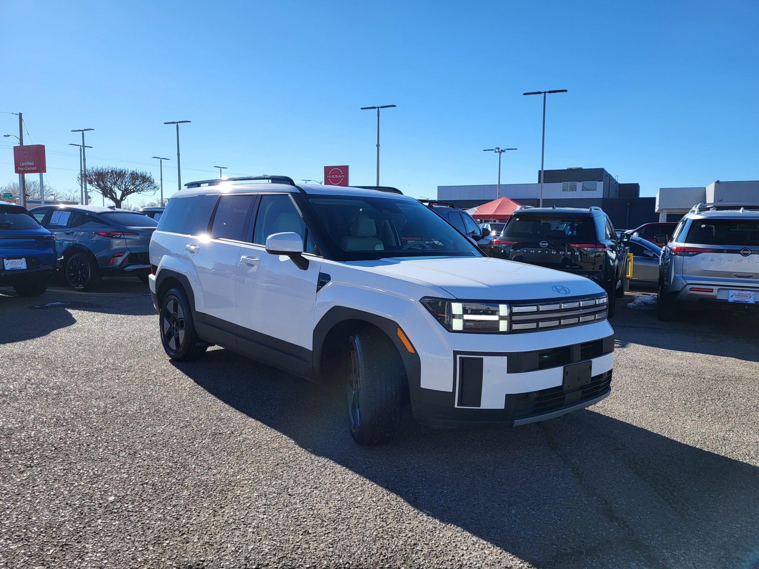 2025 Hyundai Santa Fe Hybrid - Image 4