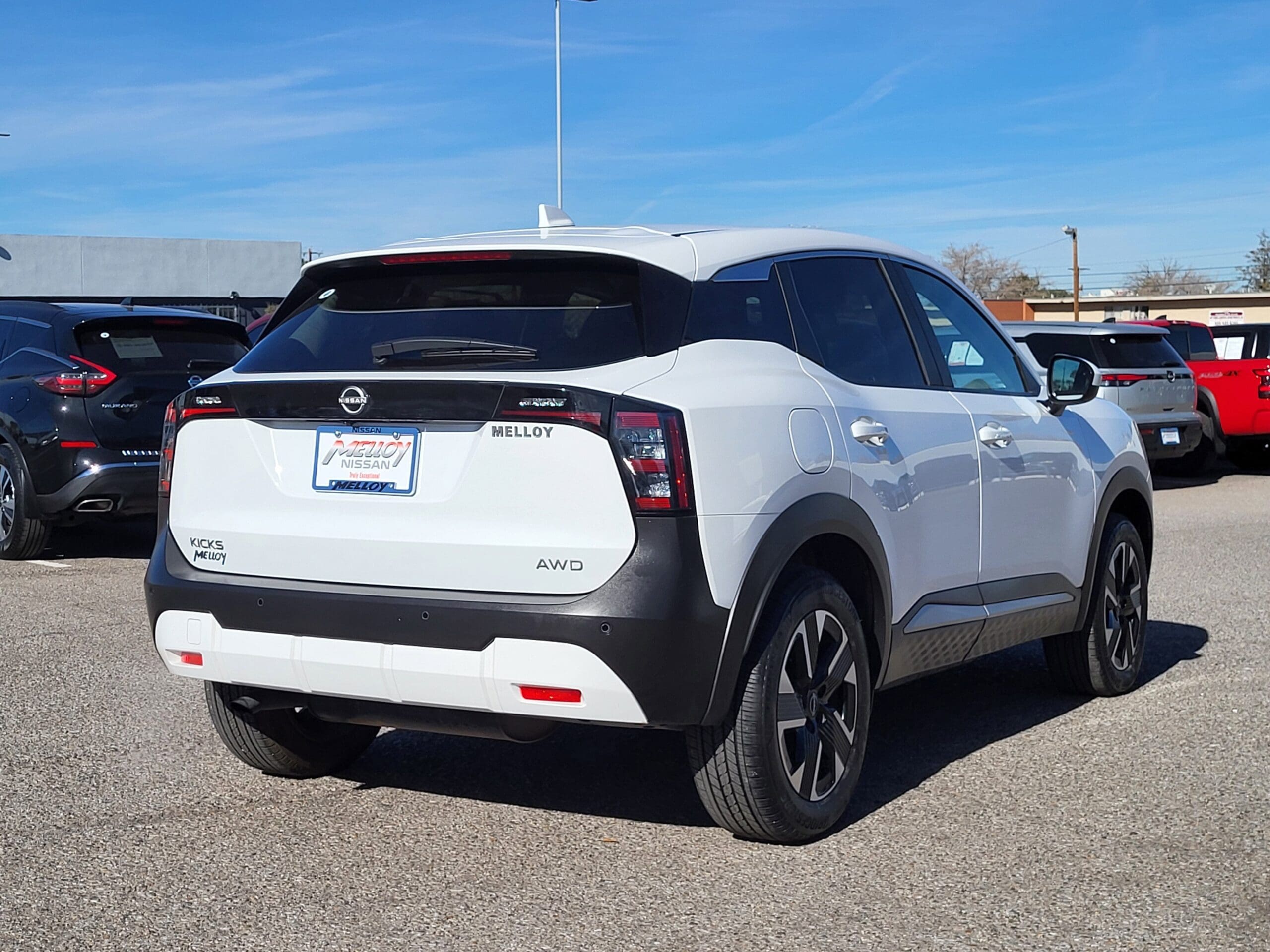 2025 Nissan Kicks - Image 6