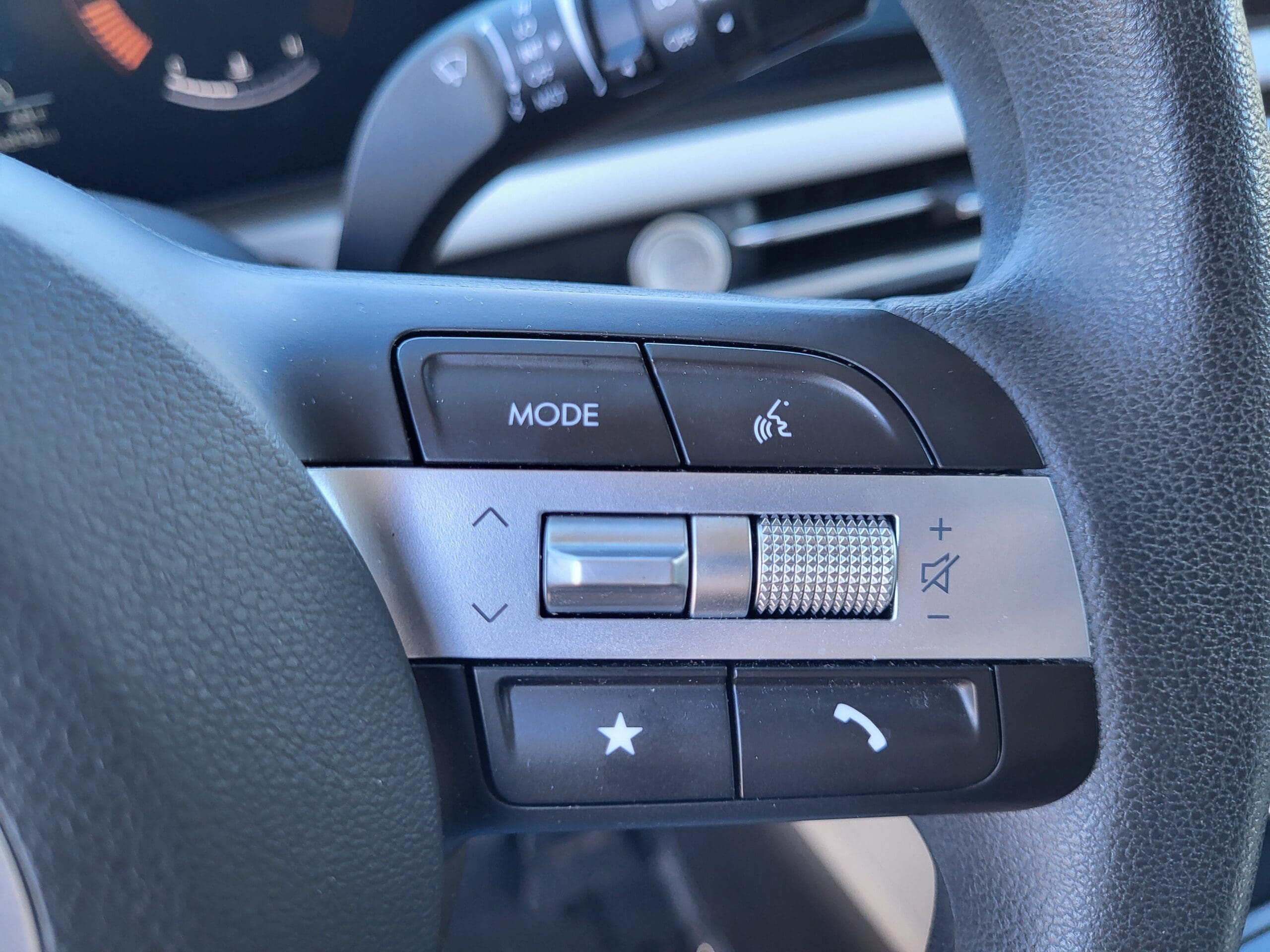 2025 Hyundai Tucson - Image 20