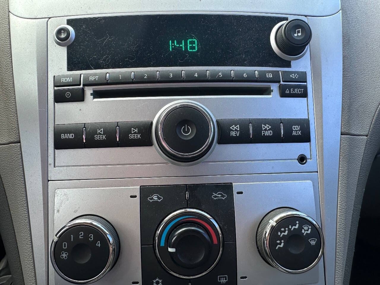 2008 Chevrolet Malibu - Image 11