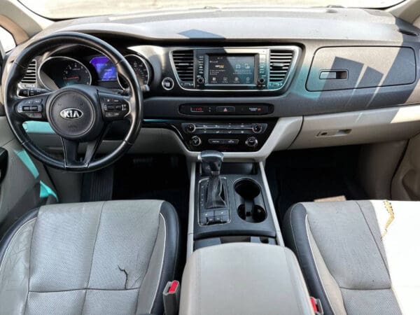 2017 Kia Sedona