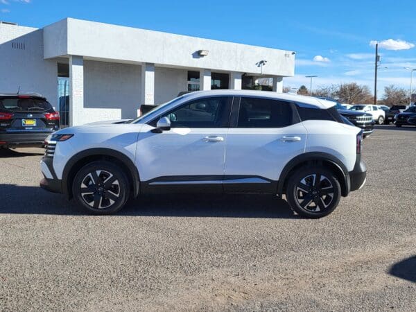 2025 Nissan Kicks