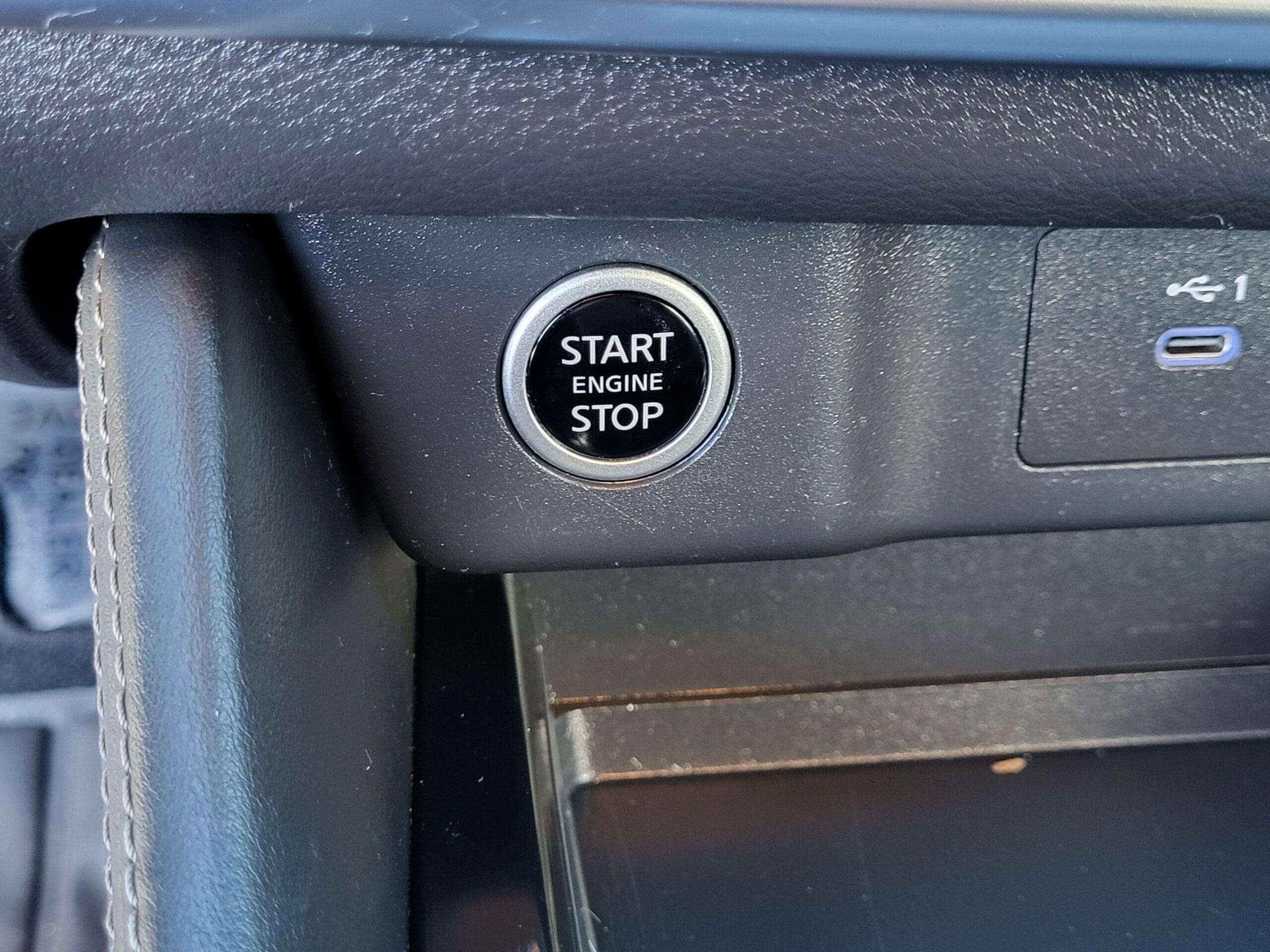 2021 Nissan Rogue - Image 25