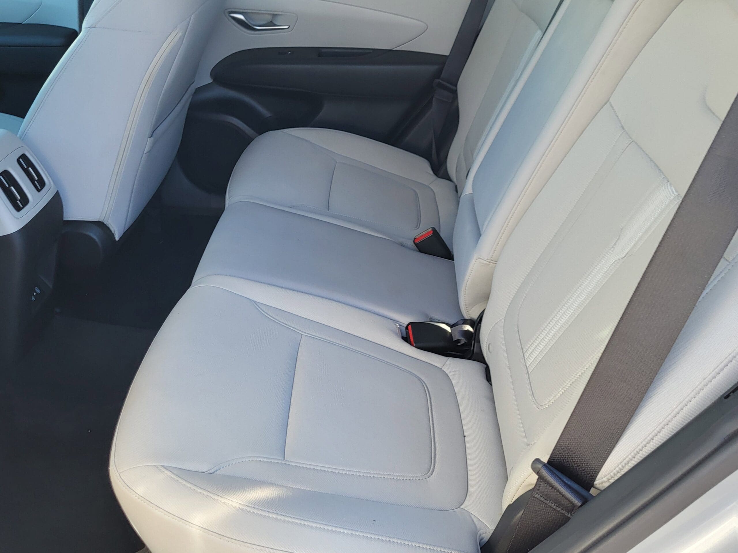 2025 Hyundai Tucson - Image 9