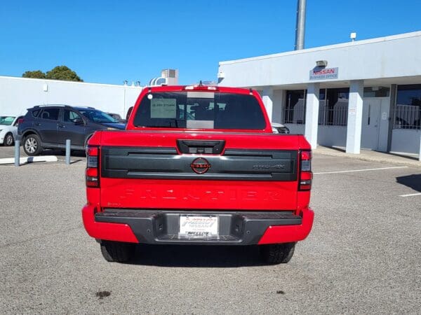 2025 Nissan Frontier