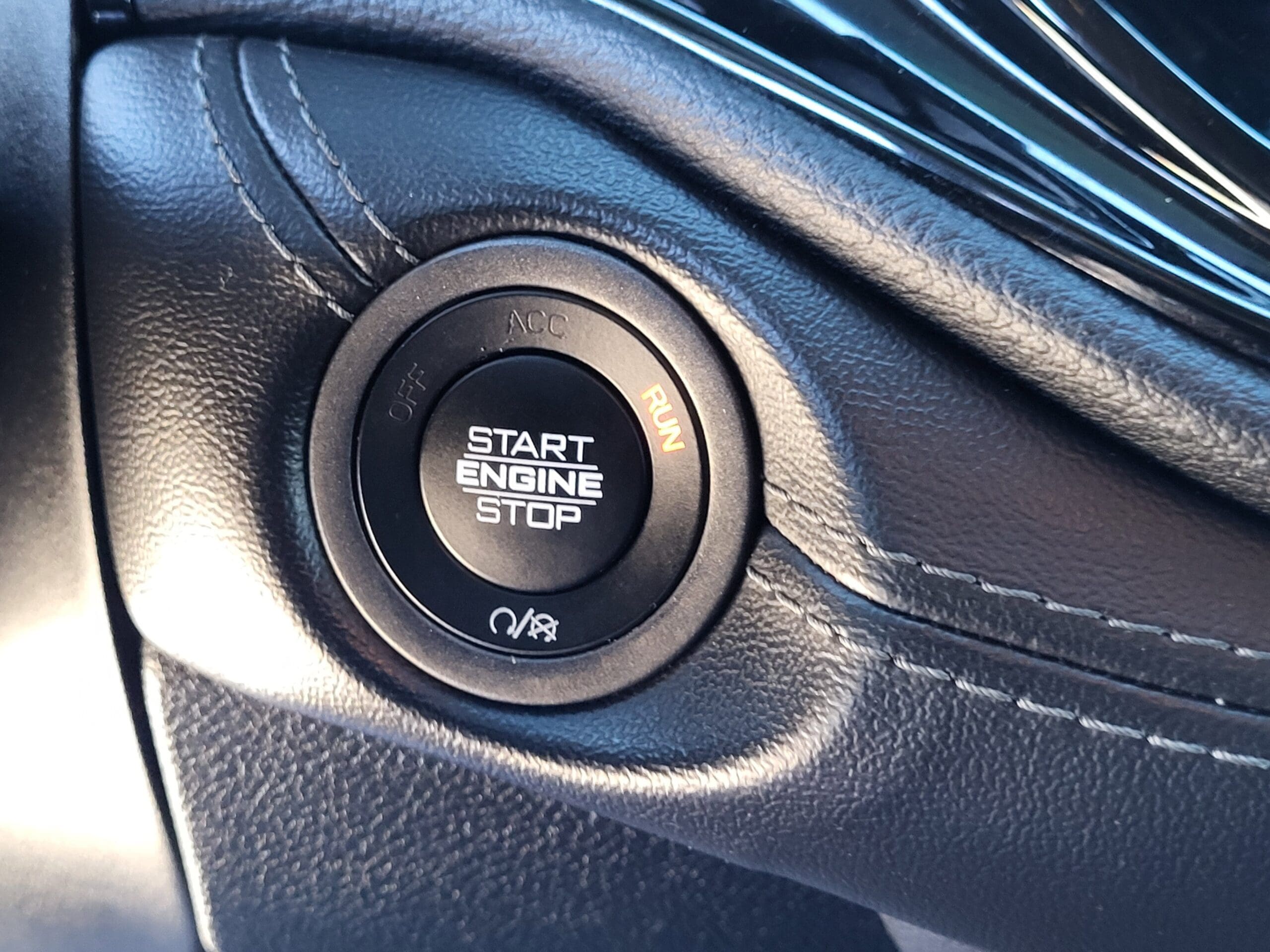 2022 Dodge Durango - Image 29