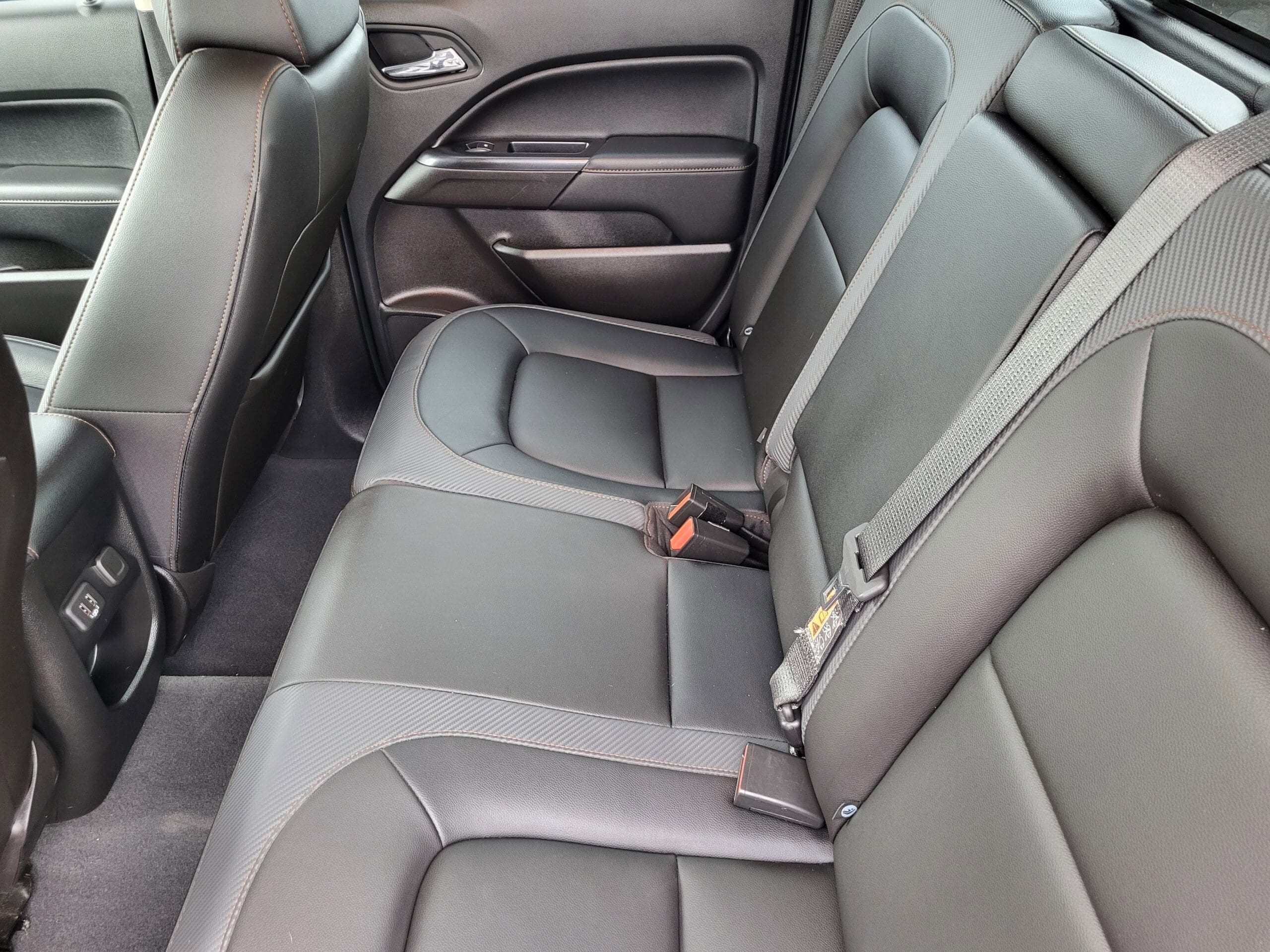 2021 GMC Canyon - Image 20