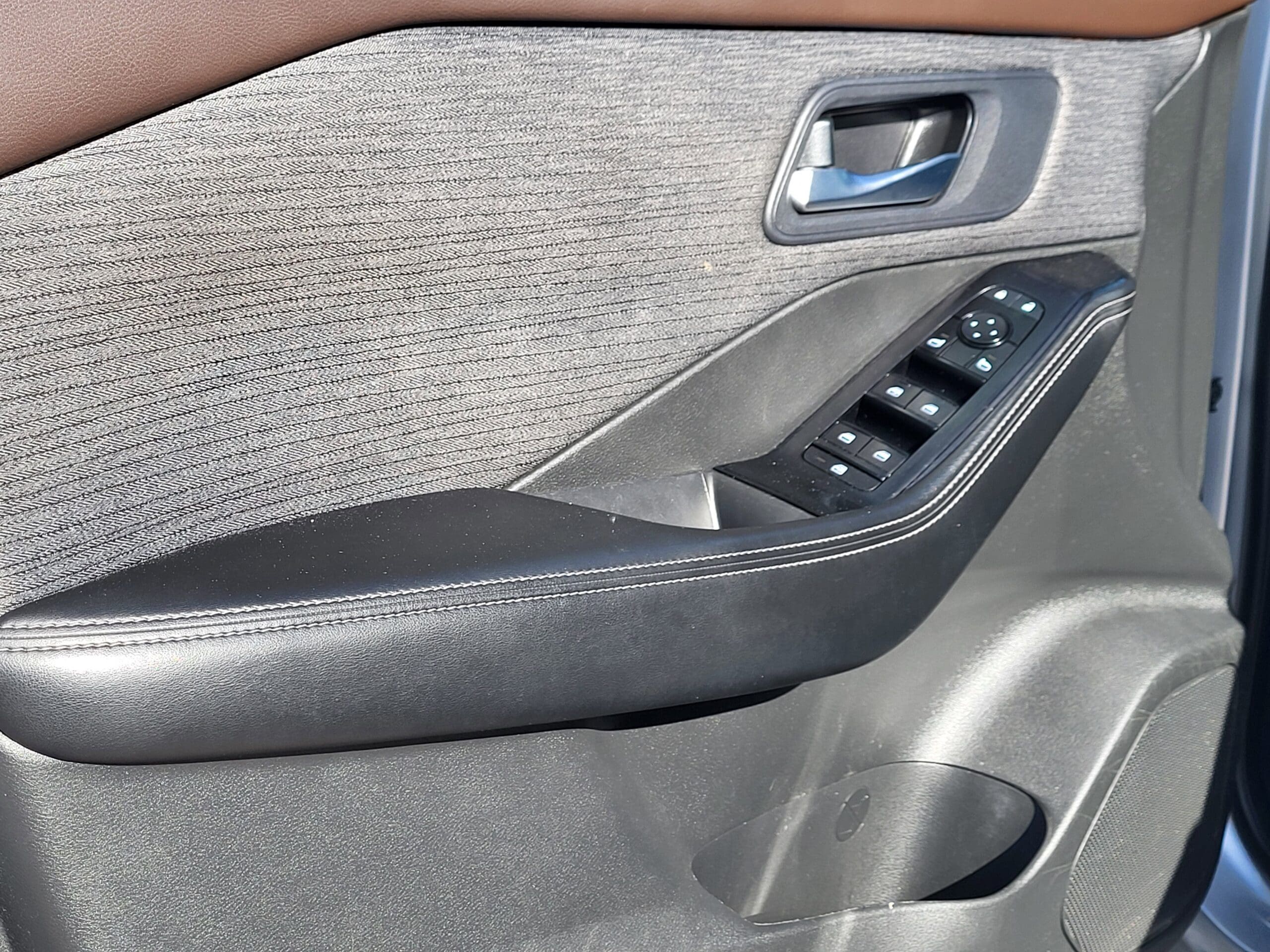 2023 Nissan Rogue - Image 6