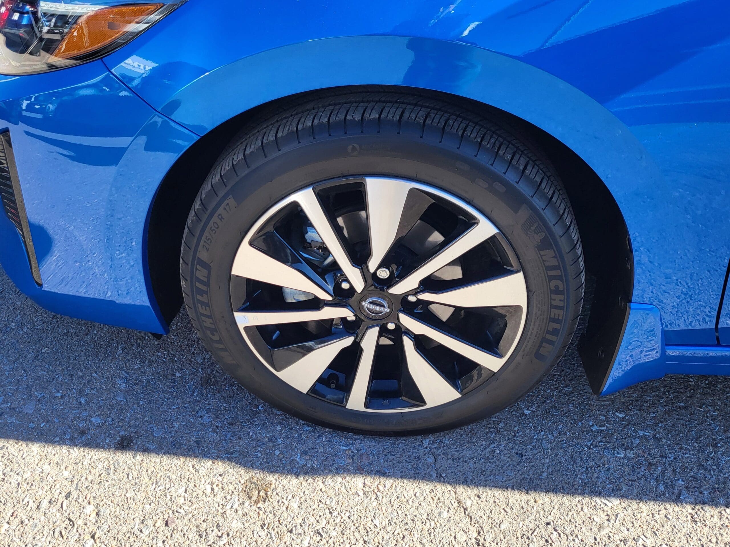 2025 Nissan Sentra - Image 17