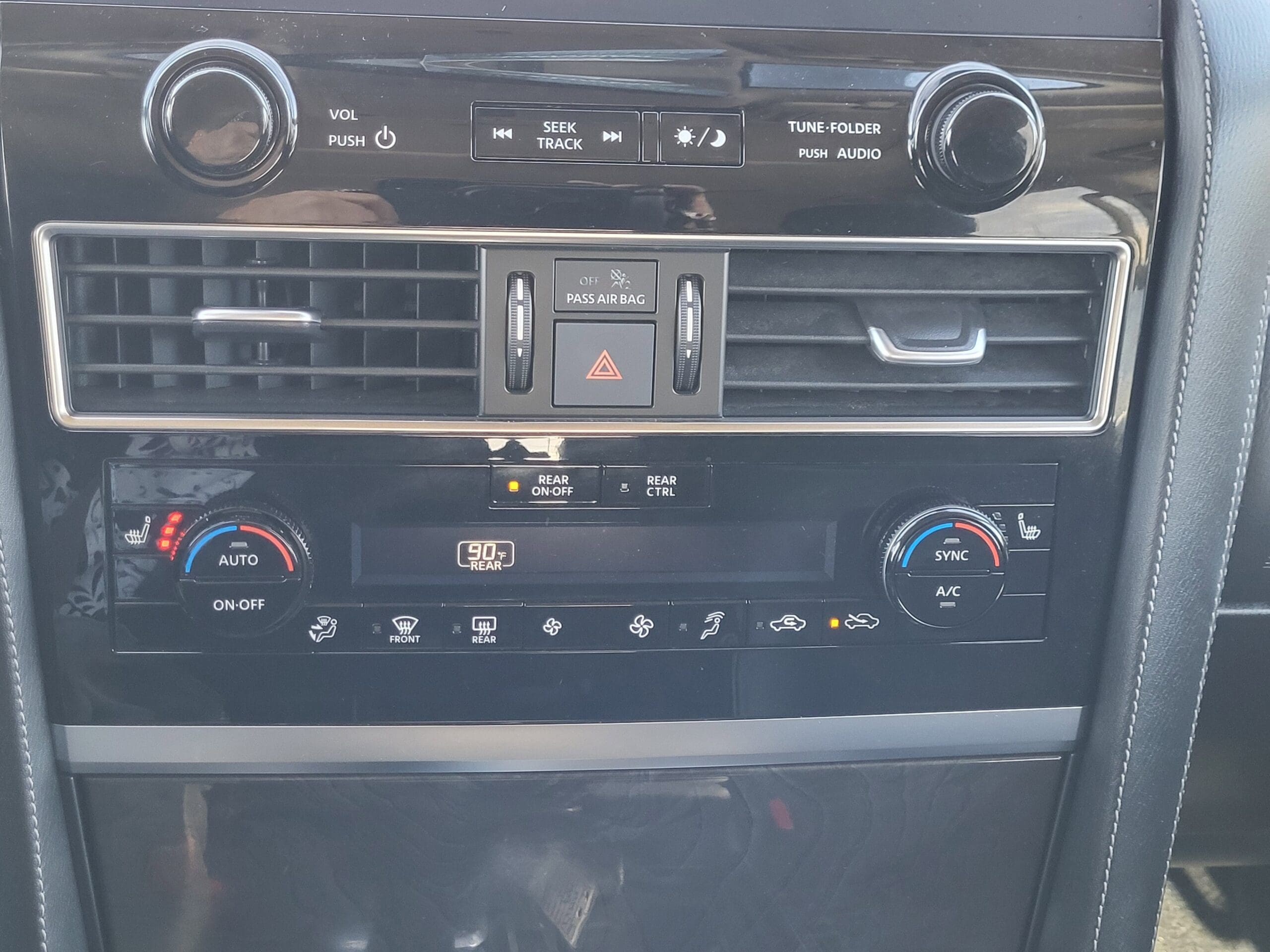 2024 INFINITI QX80 - Image 26