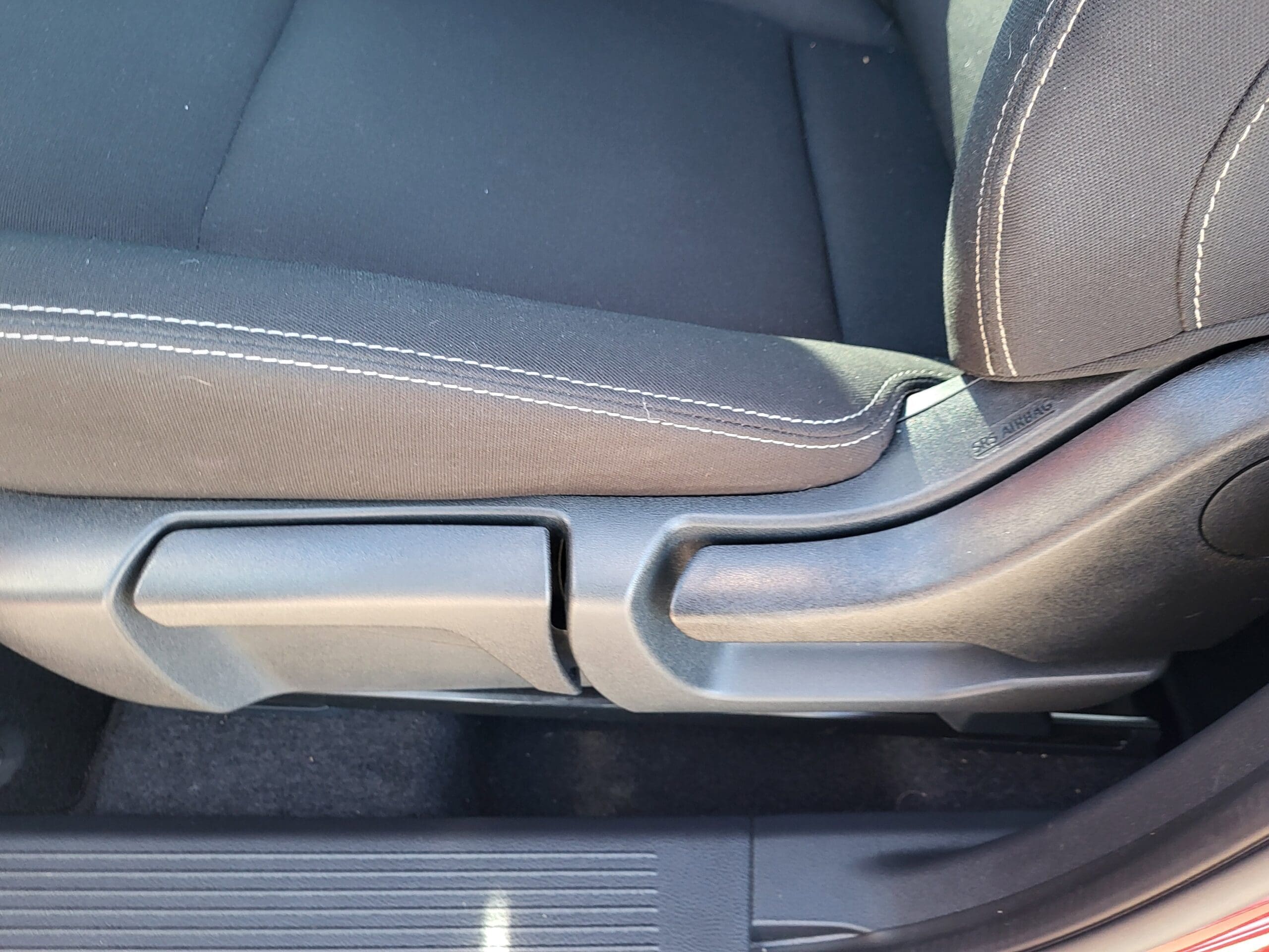 2025 Nissan Rogue - Image 10