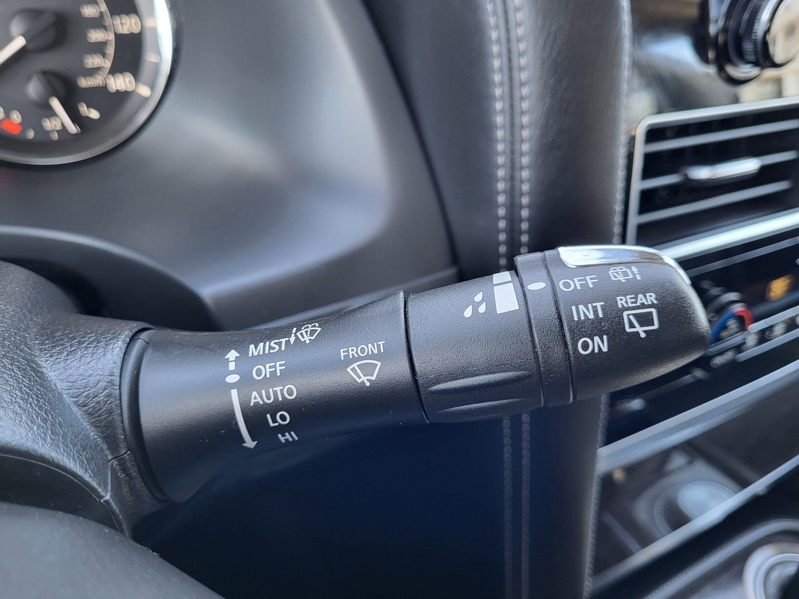 2024 INFINITI QX80 - Image 30