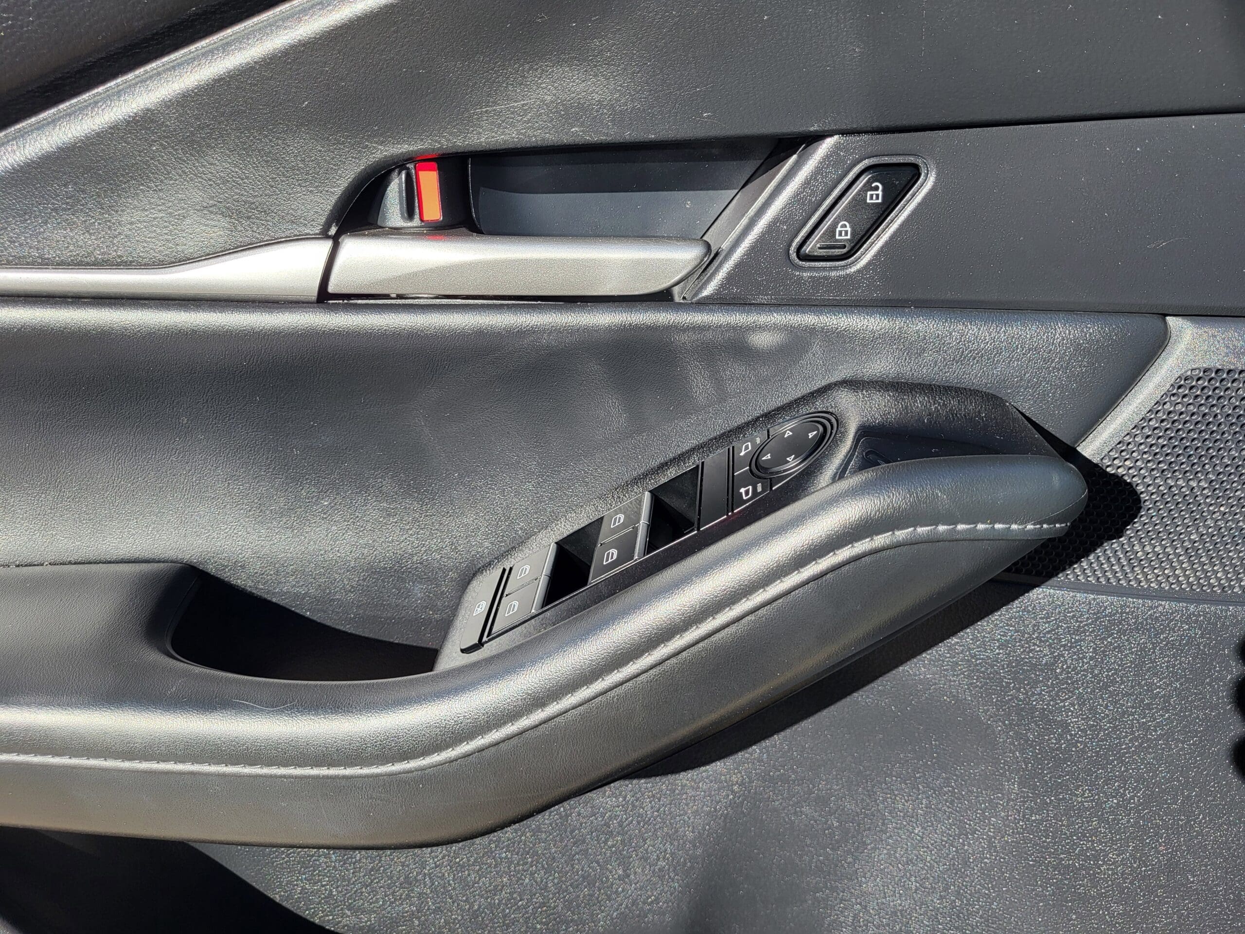 2024 Mazda CX-30 - Image 20