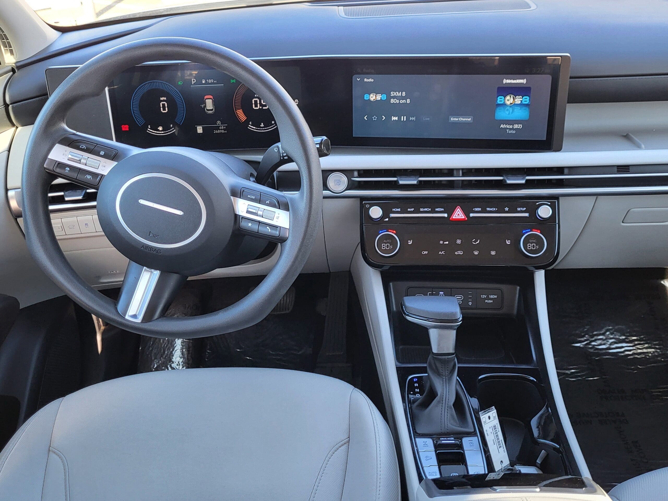 2025 Hyundai Tucson - Image 10