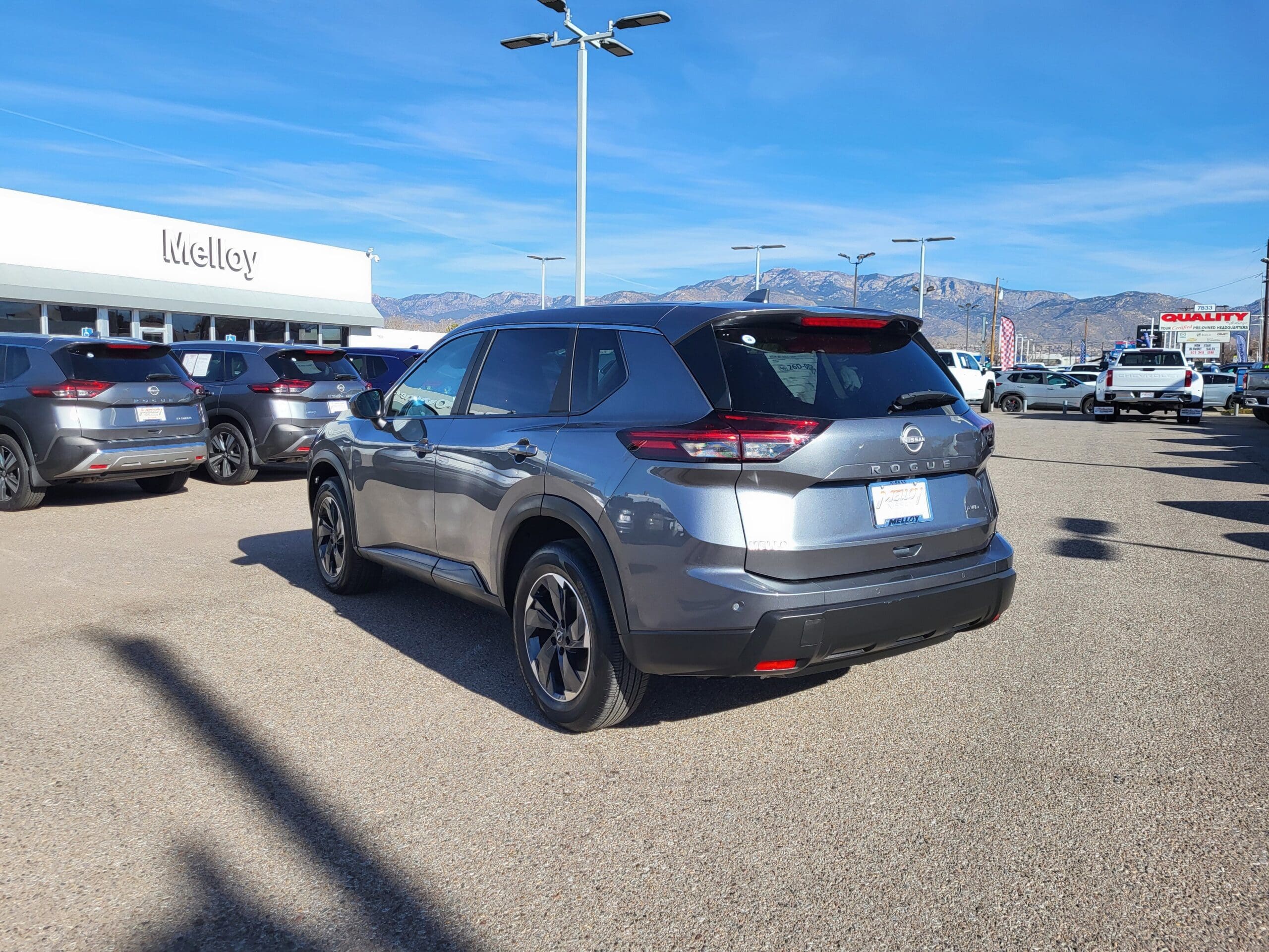 2025 Nissan Rogue - Image 3