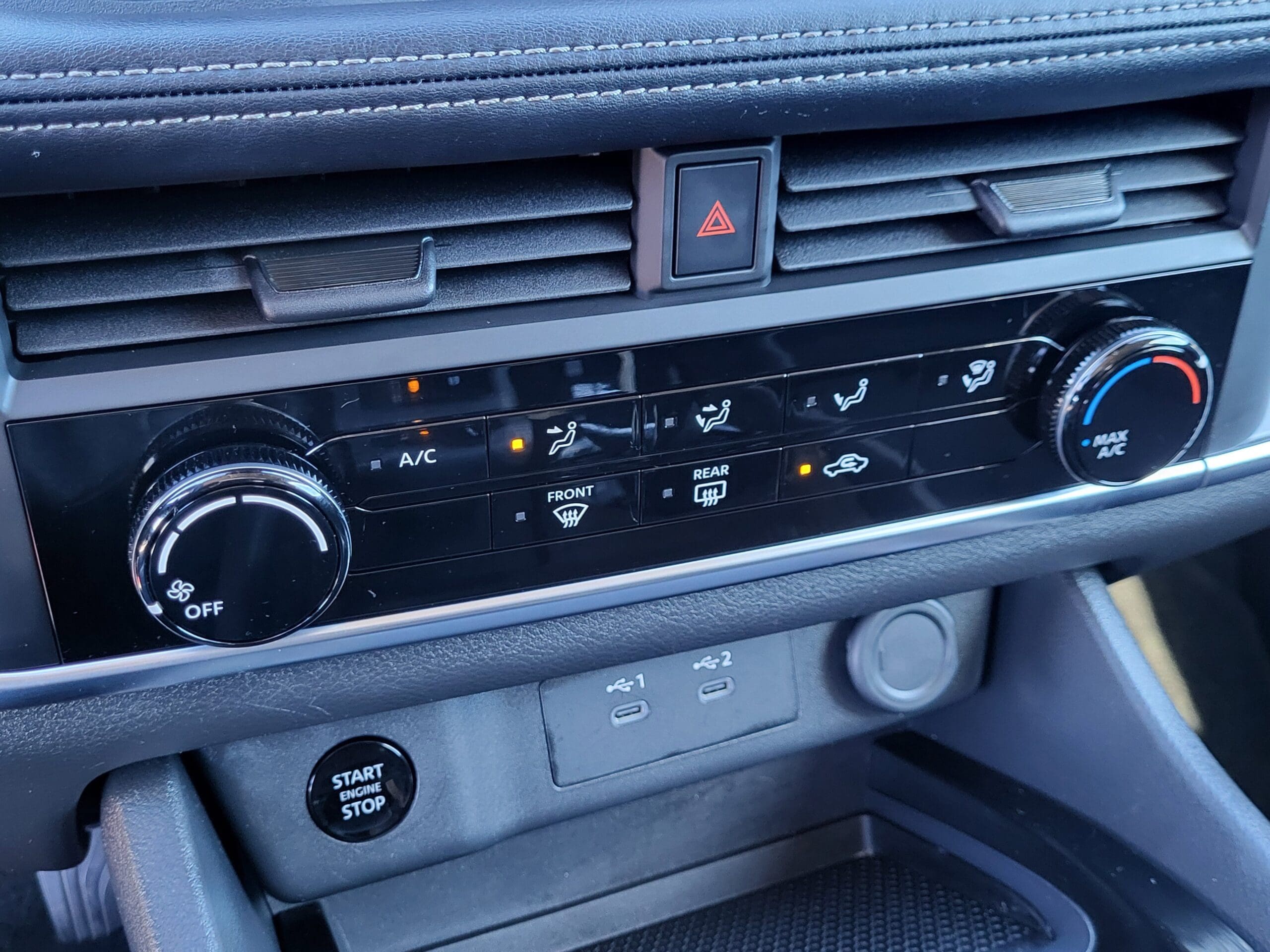 2025 Nissan Rogue - Image 27