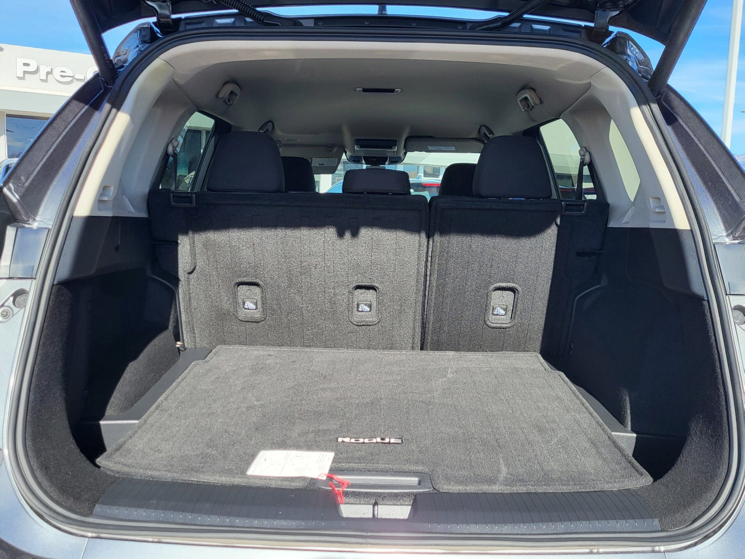 2025 Nissan Rogue - Image 12