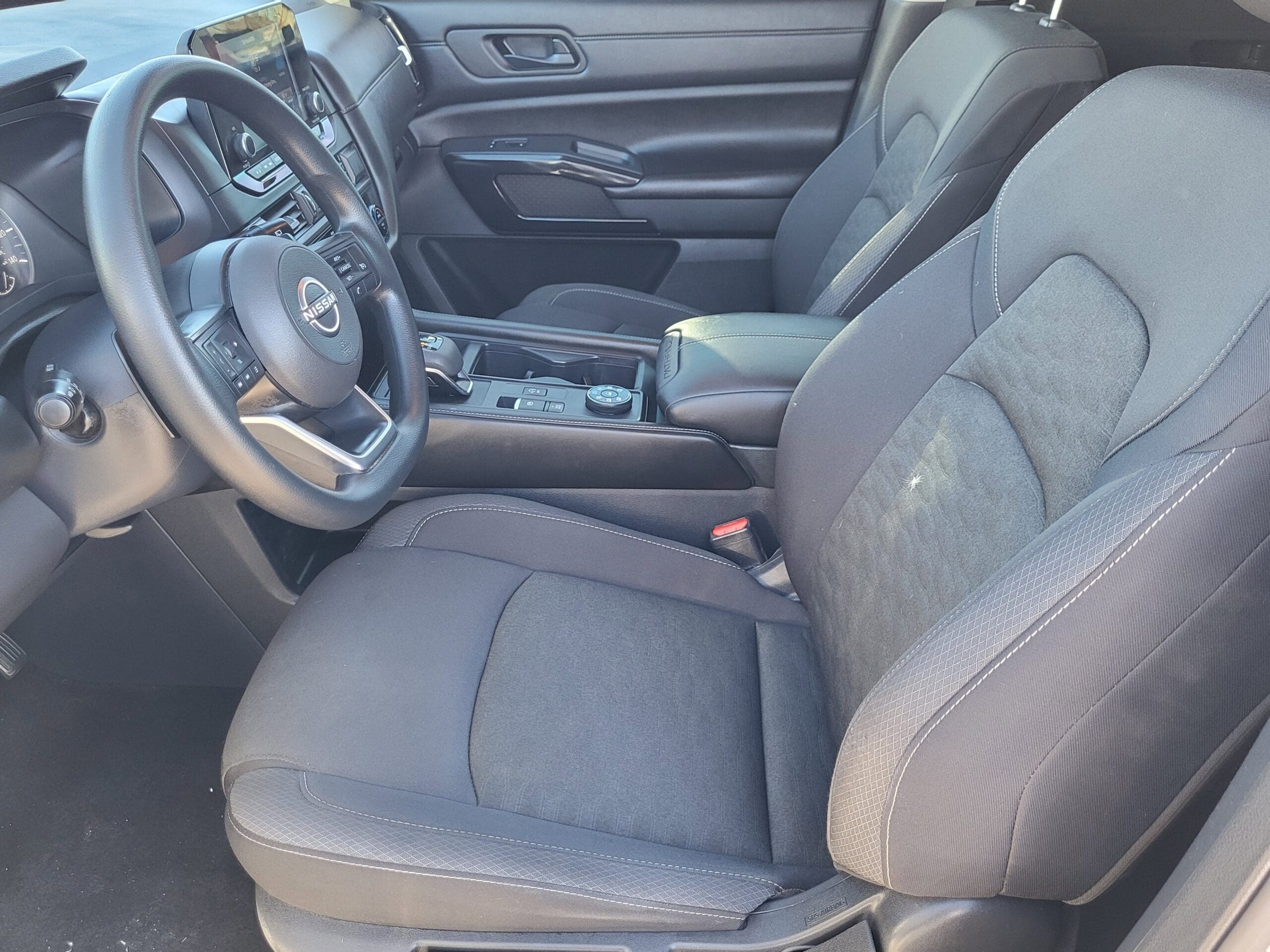 2024 Nissan Pathfinder - Image 8