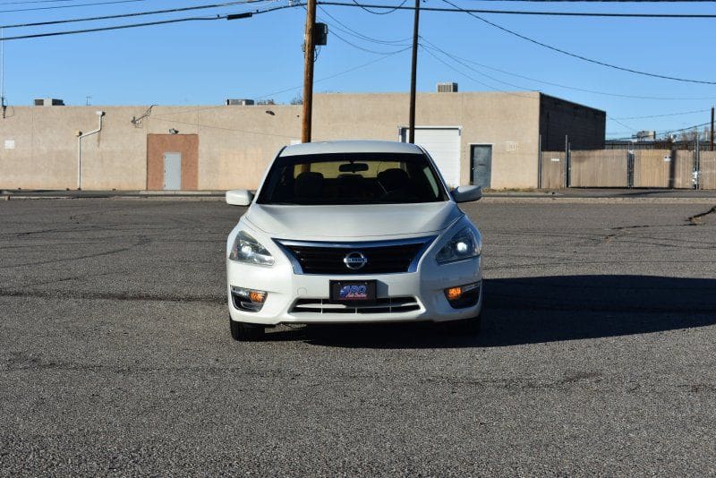 2015 Nissan Altima - Image 4