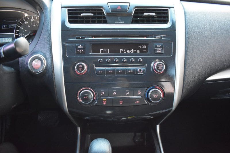 2015 Nissan Altima - Image 10