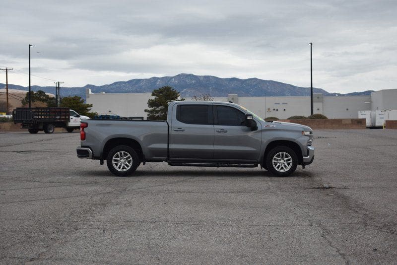 2020 Chevrolet Silverado 1500 - Image 4
