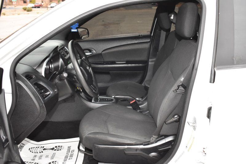 2013 Dodge Avenger - Image 7