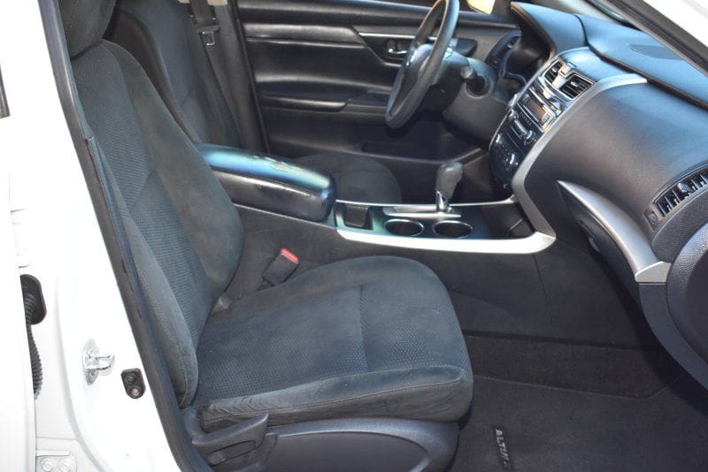 2015 Nissan Altima - Image 8