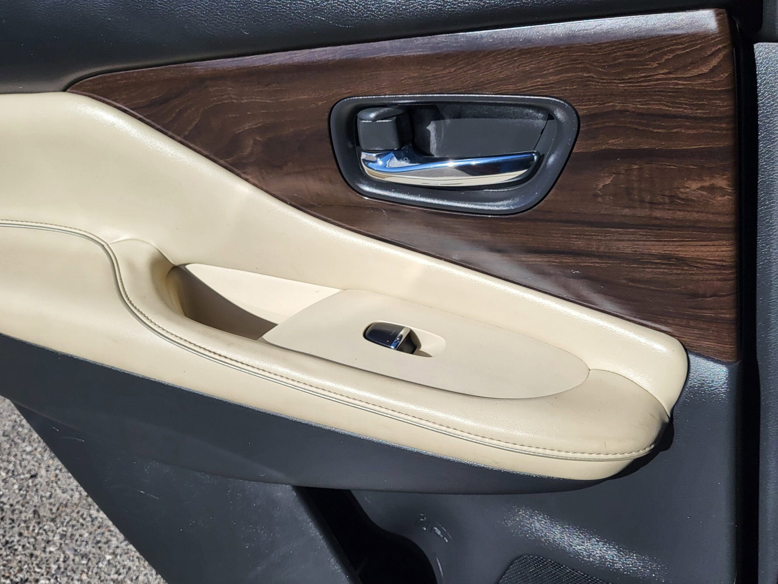 2020 Nissan Murano - Image 12