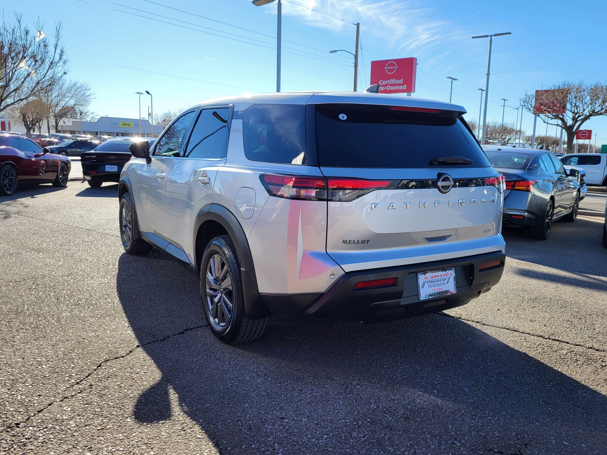 2024 Nissan Pathfinder - Image 3