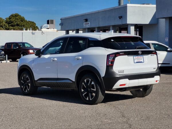 2025 Nissan Kicks