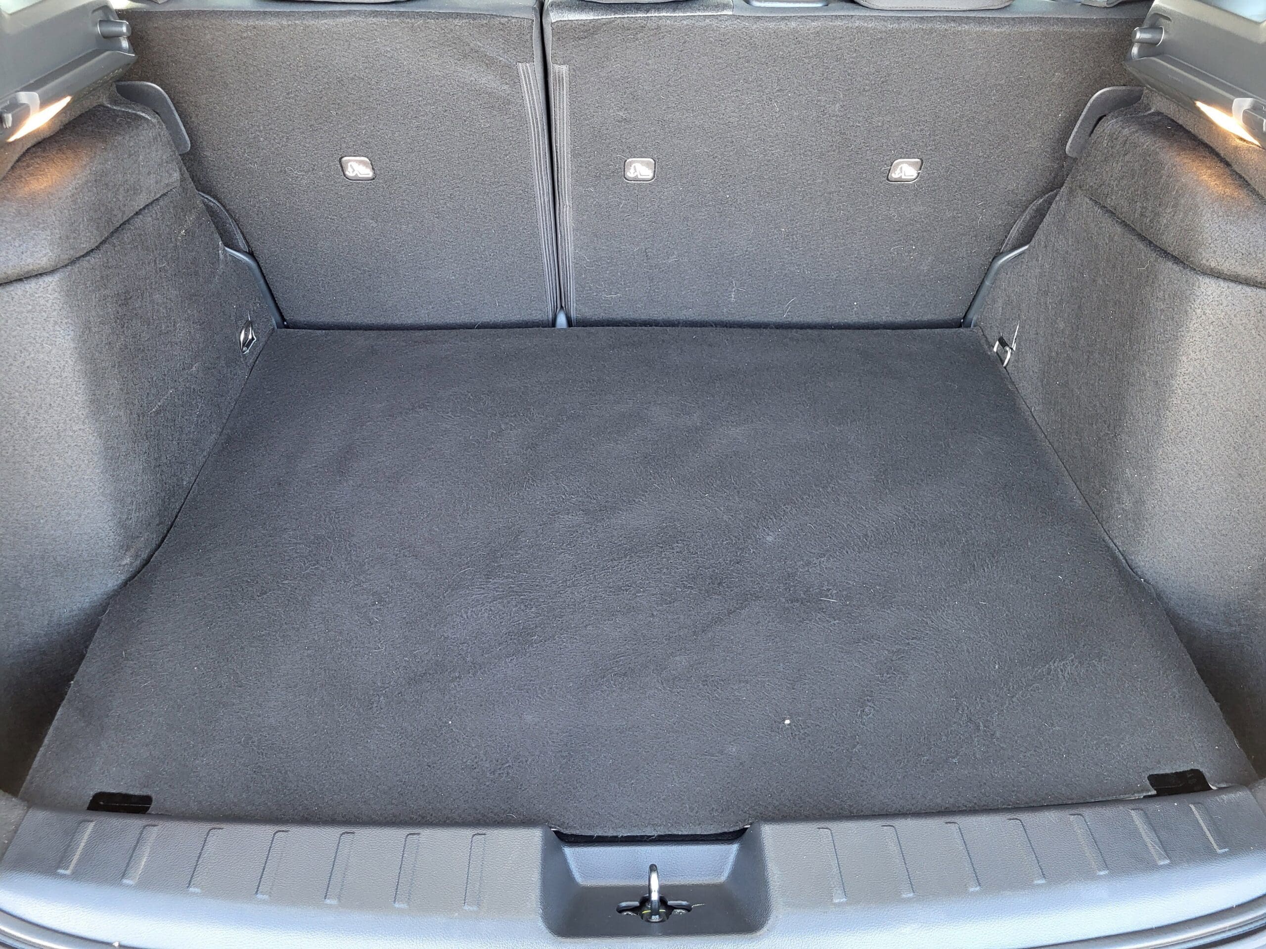 2025 Nissan Kicks - Image 26