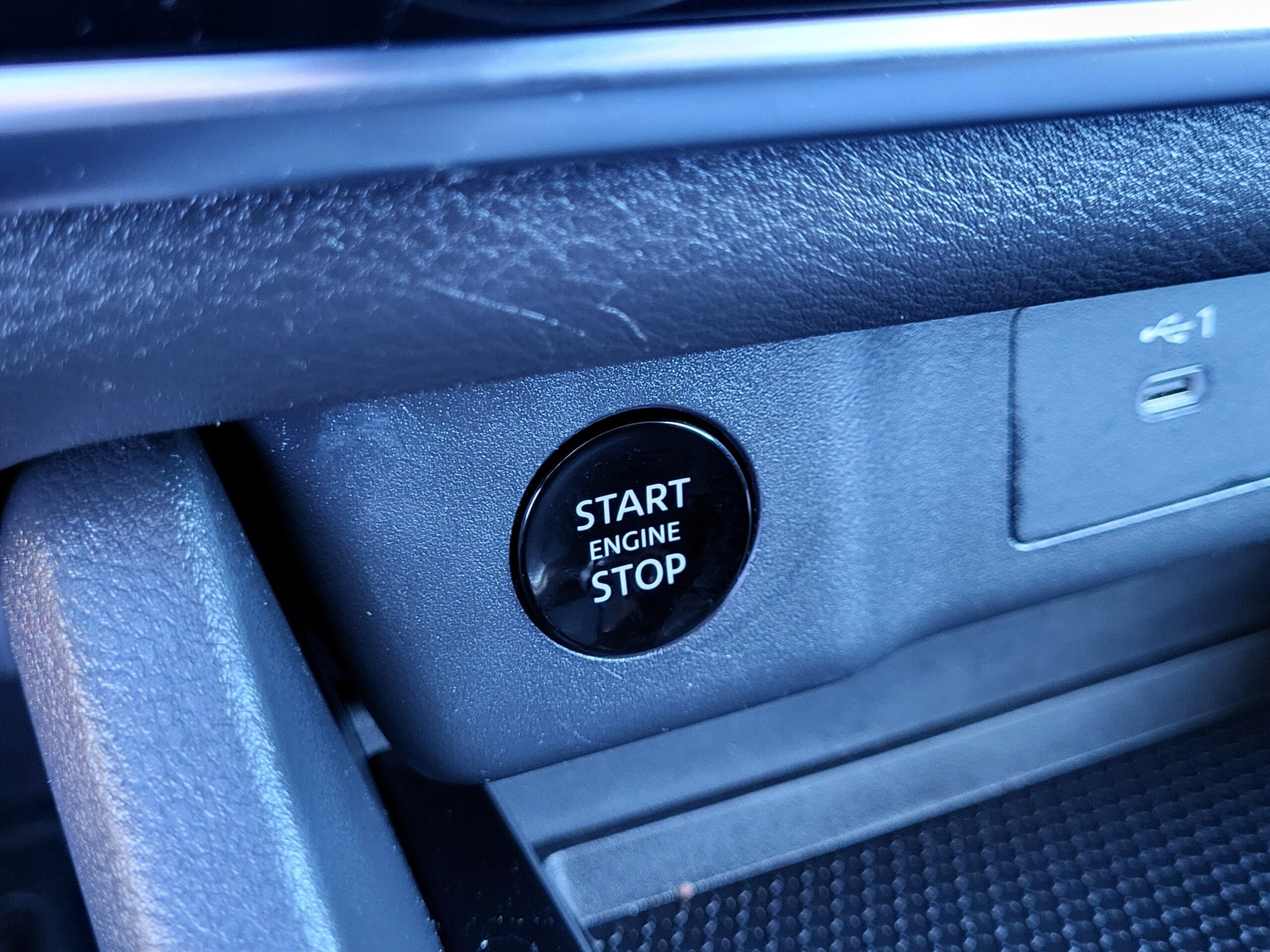 2025 Nissan Rogue - Image 28