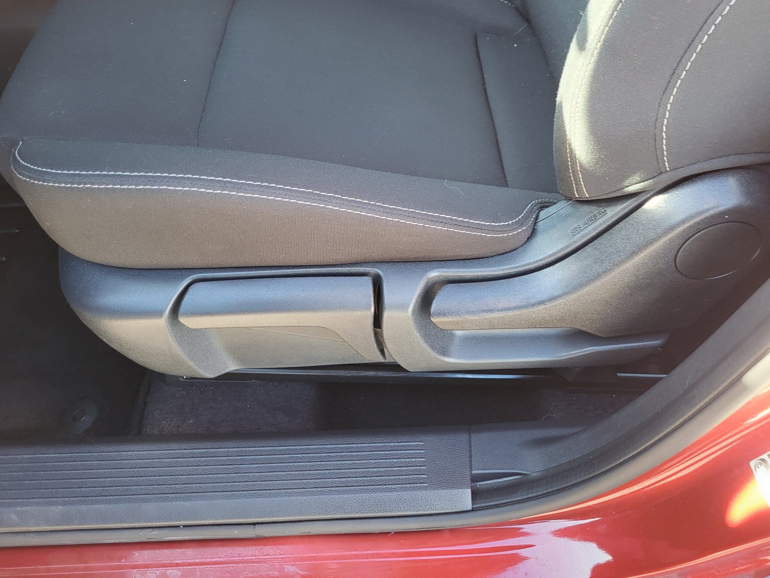 2025 Nissan Rogue - Image 8