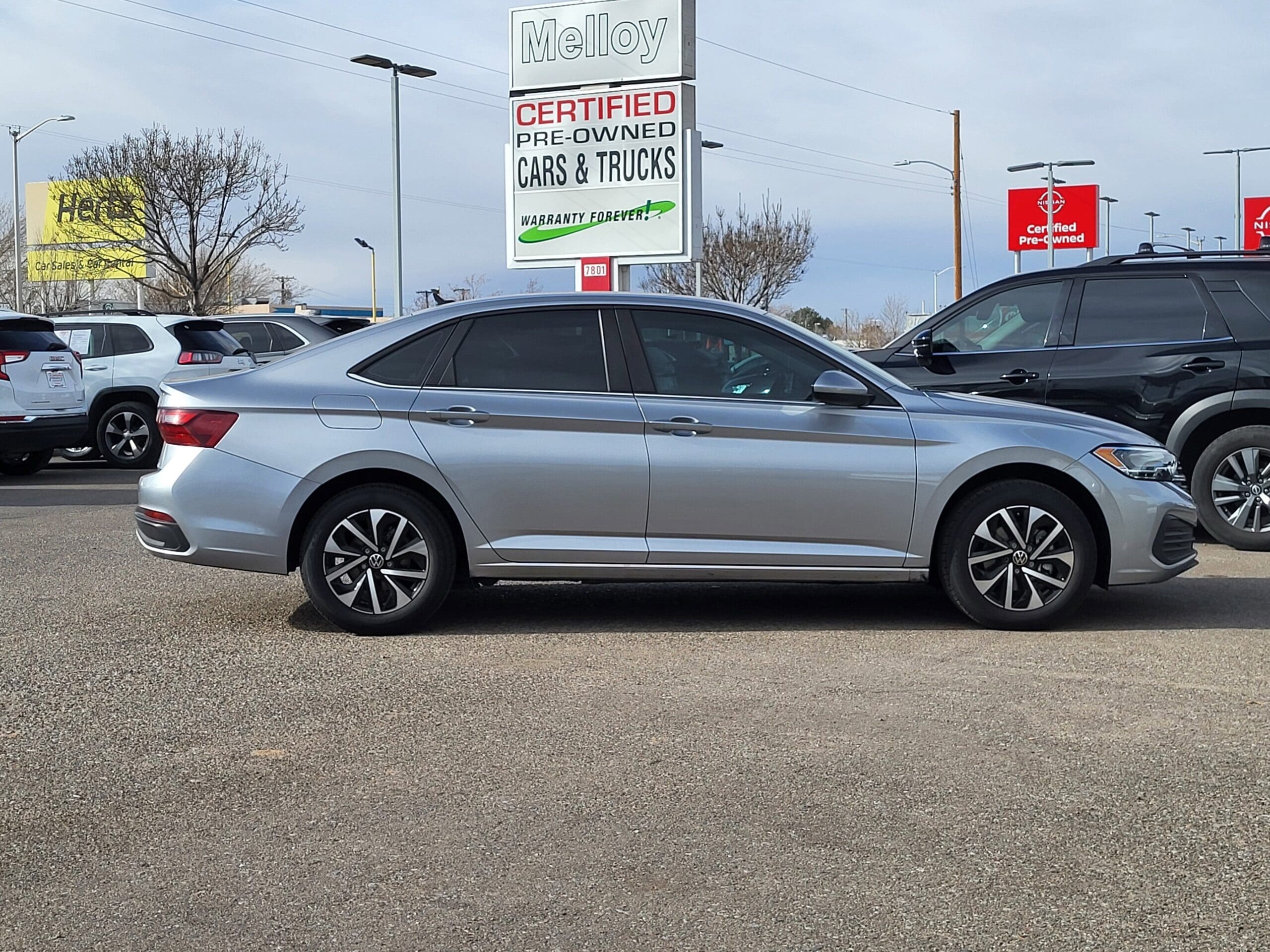 2022 Volkswagen Jetta - Image 8