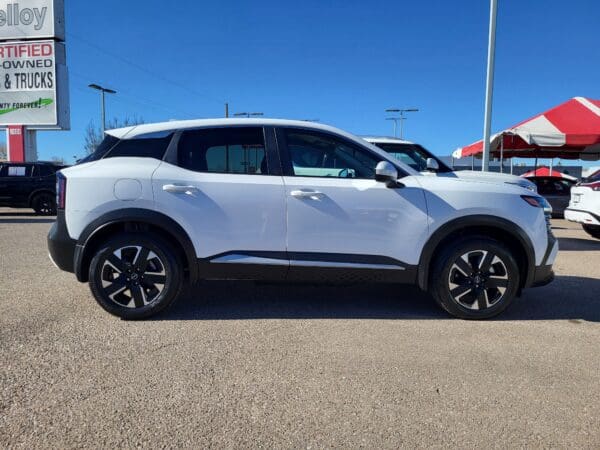 2025 Nissan Kicks