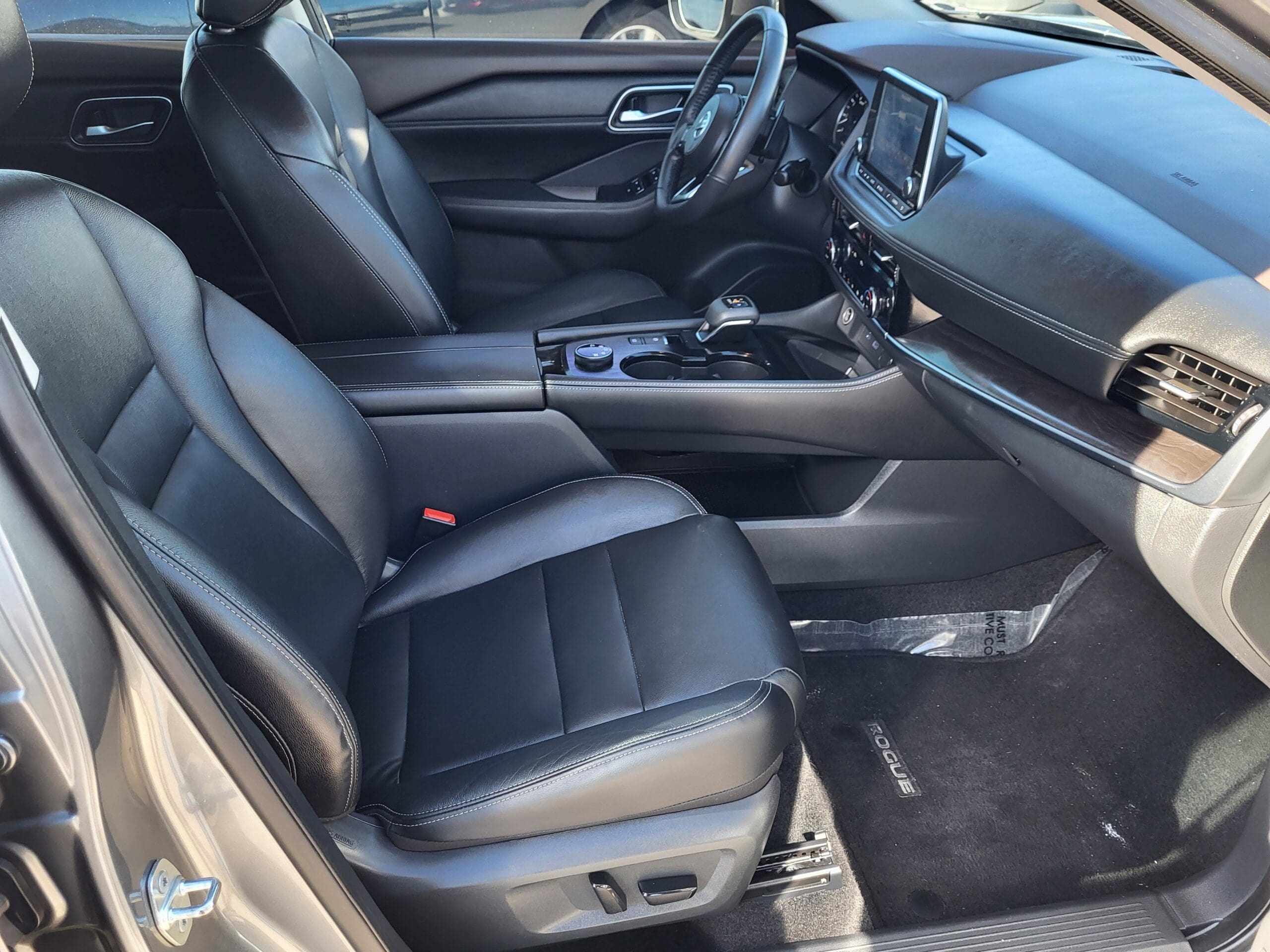 2021 Nissan Rogue - Image 14